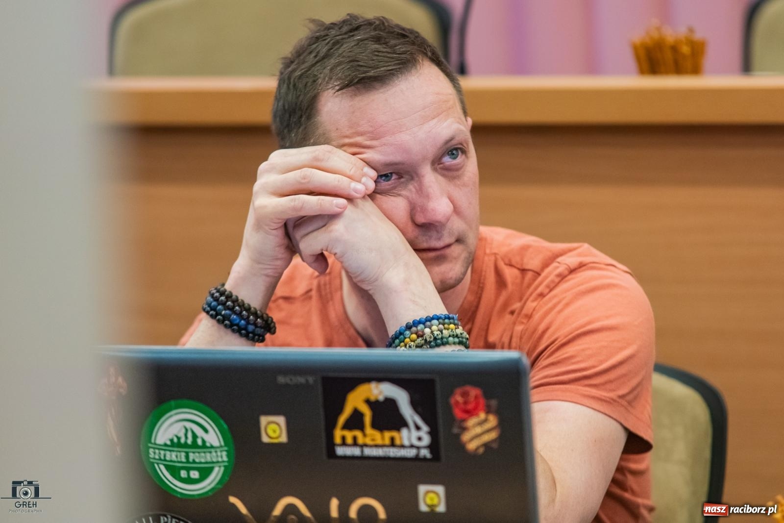 Zdjęcie w galerii na portalu naszraciborz.pl: Hałas, smród i brud. Mieszkańcy Ostroga przyszli ze skargą do radnych wiadomości z regionu