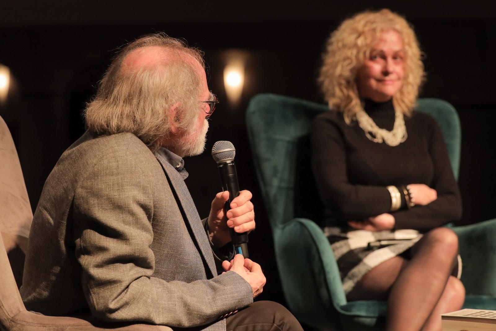 Zdjęcie w galerii na portalu naszraciborz.pl: Zanussi po raz kolejny w Raciborzu. Wokół książki Barbary Gruszki-Zych Moi ważni wiadomości z regionu