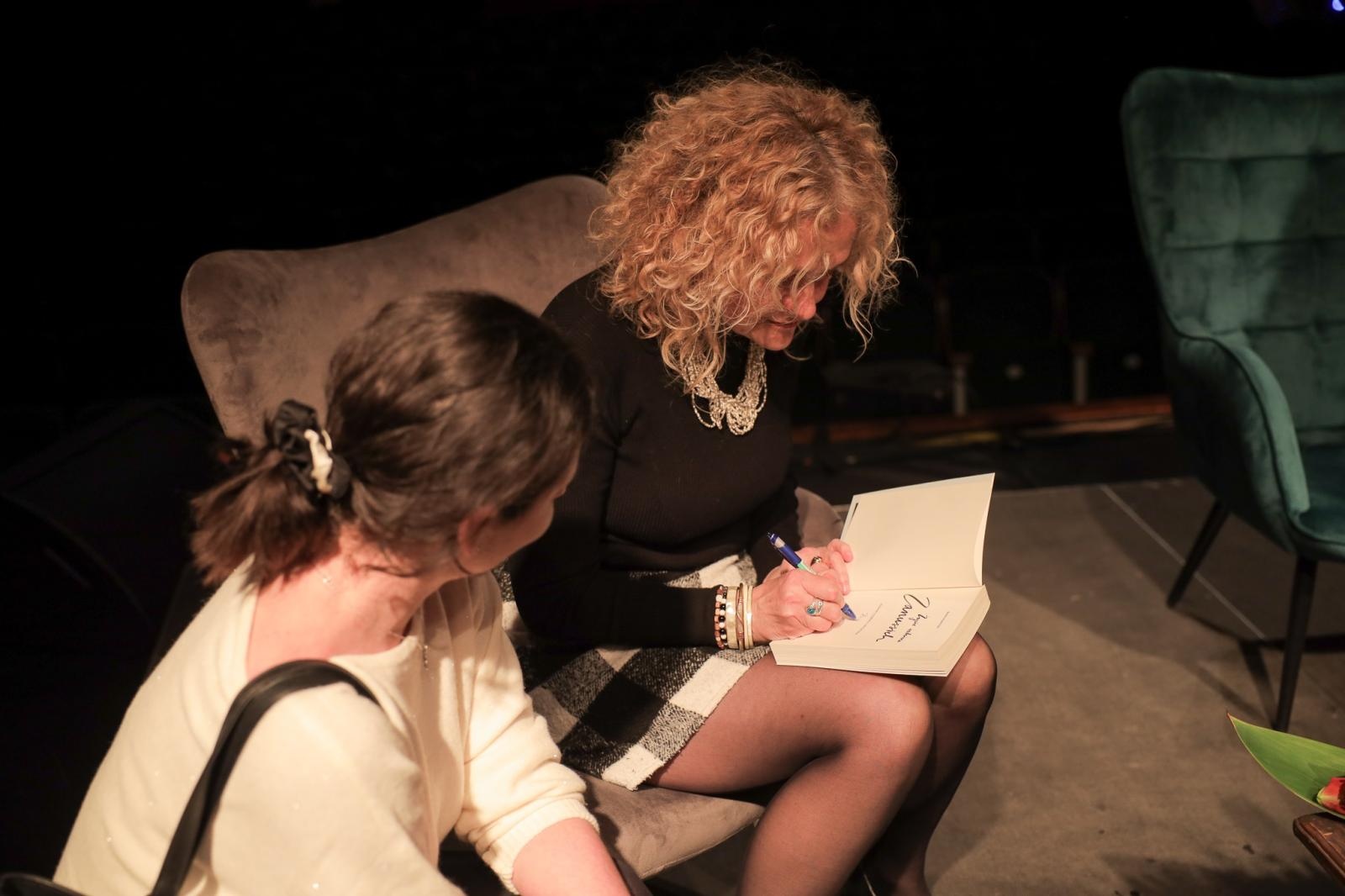 Zdjęcie w galerii na portalu naszraciborz.pl: Zanussi po raz kolejny w Raciborzu. Wokół książki Barbary Gruszki-Zych Moi ważni wiadomości z regionu