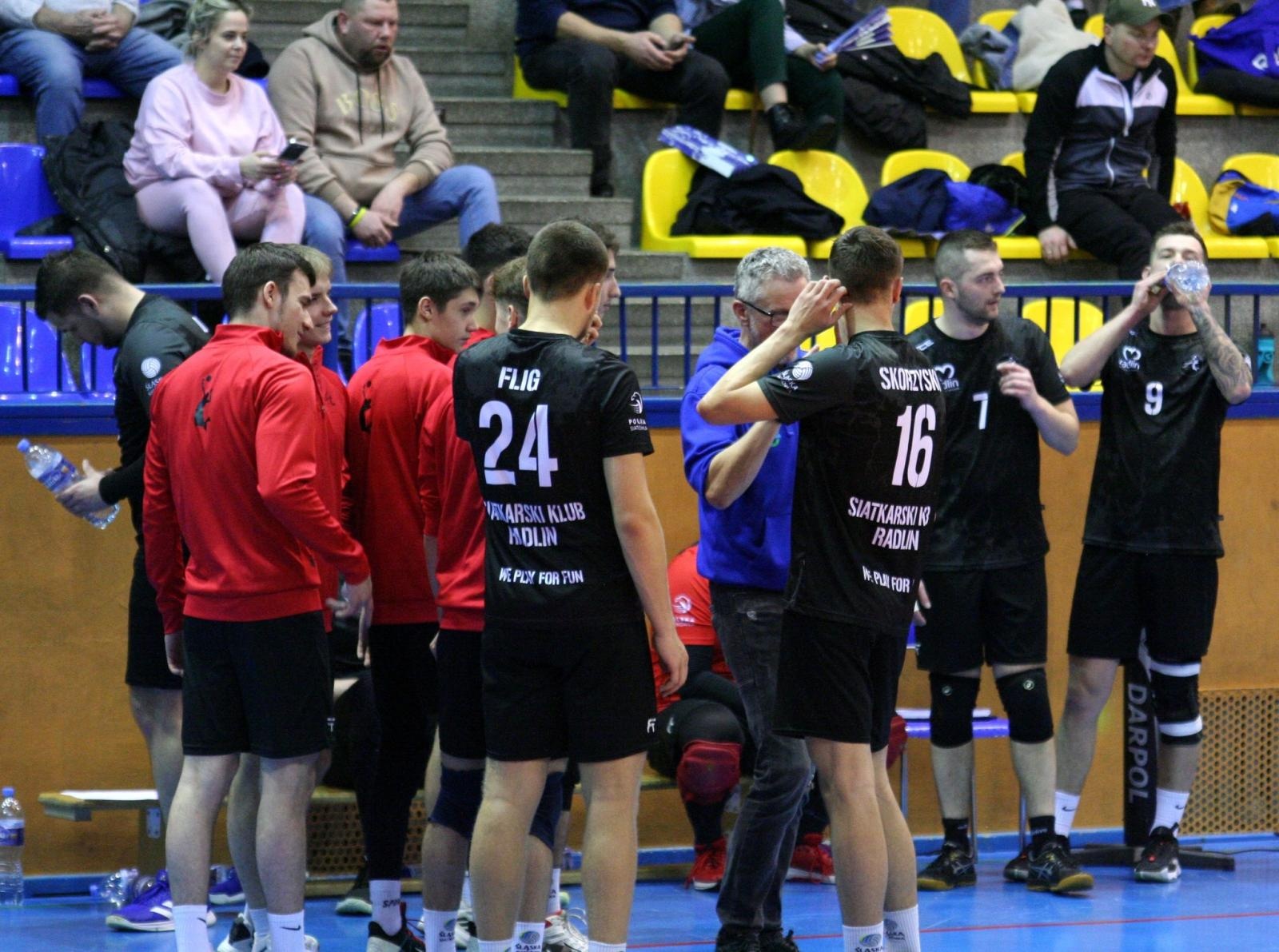 Zdjęcie w galerii na portalu naszraciborz.pl: Radliński mur za twardy dla siatkarzy z Raciborza wiadomości z regionu