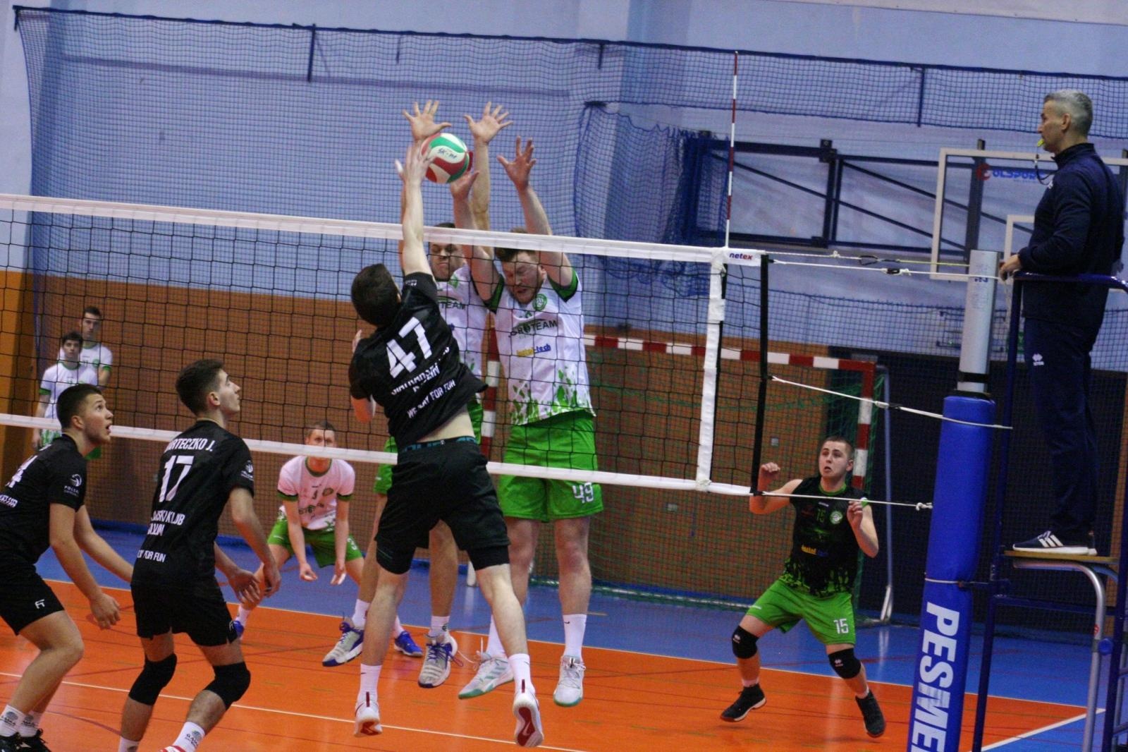 Zdjęcie w galerii na portalu naszraciborz.pl: Radliński mur za twardy dla siatkarzy z Raciborza wiadomości z regionu