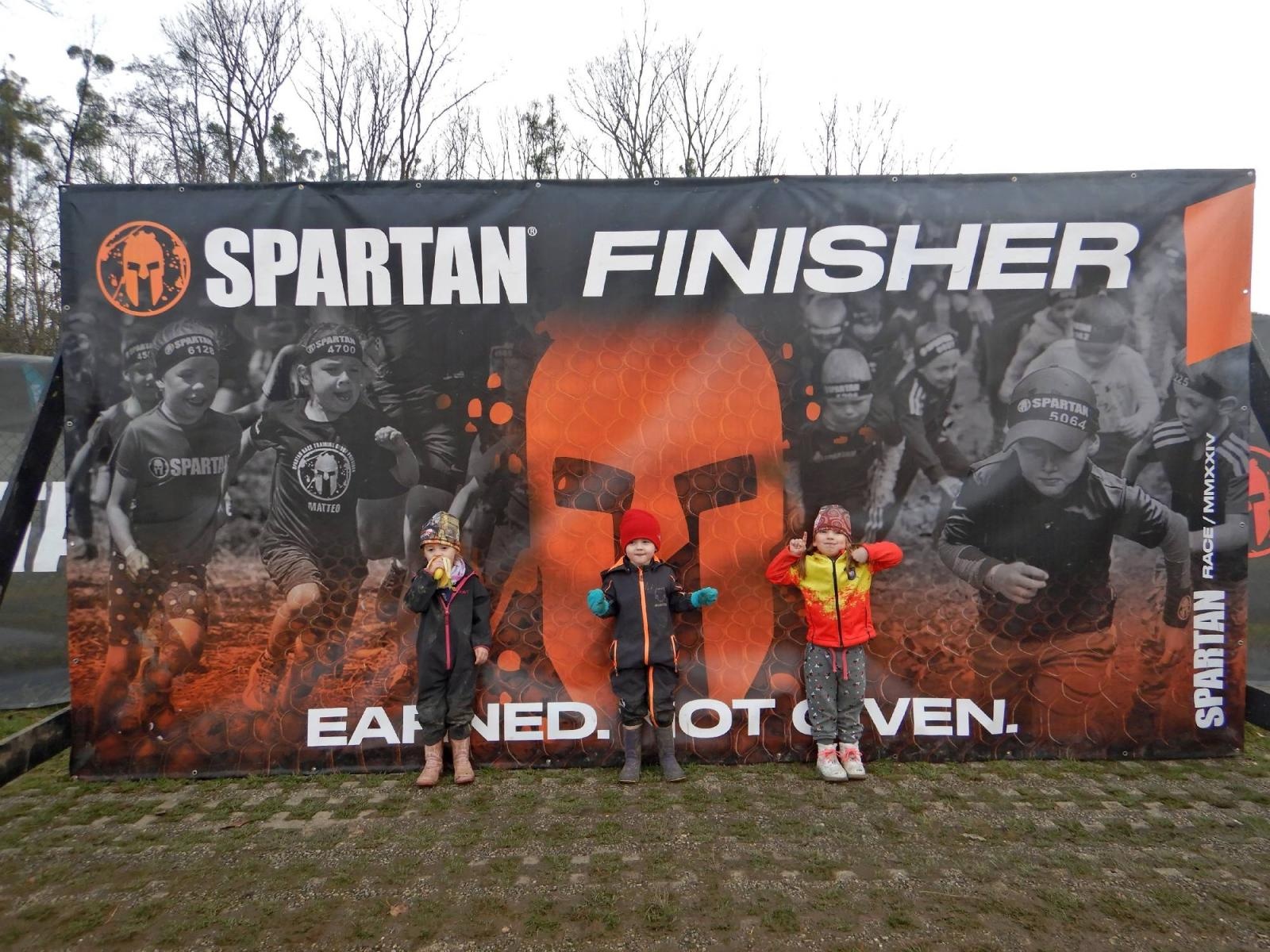 Zdjęcie w galerii na portalu naszraciborz.pl: Raciborki opanowały podium w czeskim Hradcu wiadomości z regionu