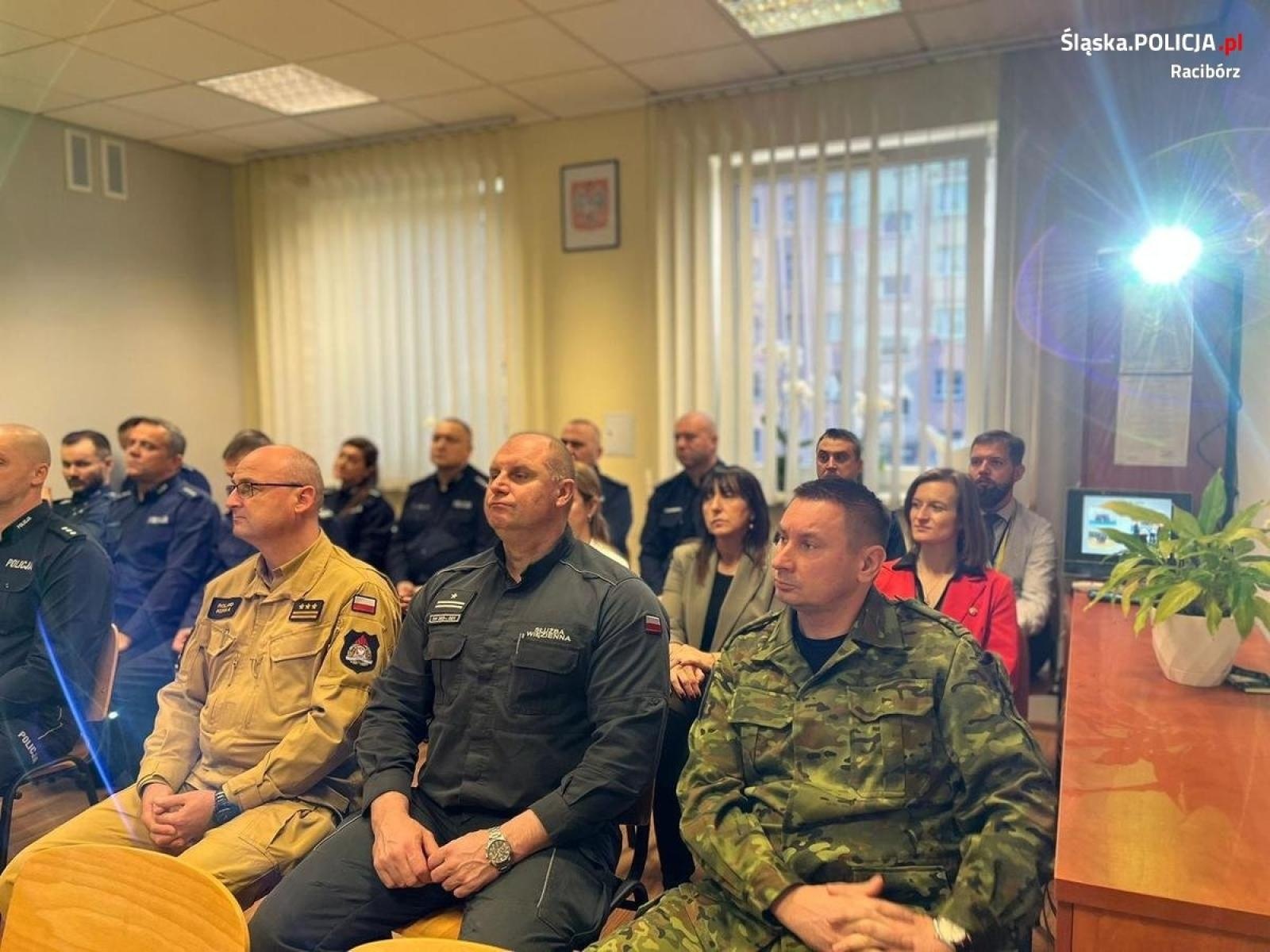 Zdjęcie w galerii na portalu naszraciborz.pl: Odprawa roczna w raciborskiej komendzie policji wiadomości z regionu
