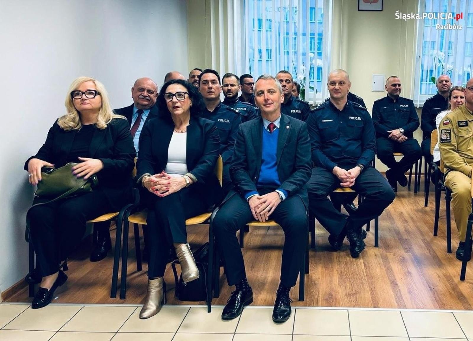 Zdjęcie w galerii na portalu naszraciborz.pl: Odprawa roczna w raciborskiej komendzie policji wiadomości z regionu