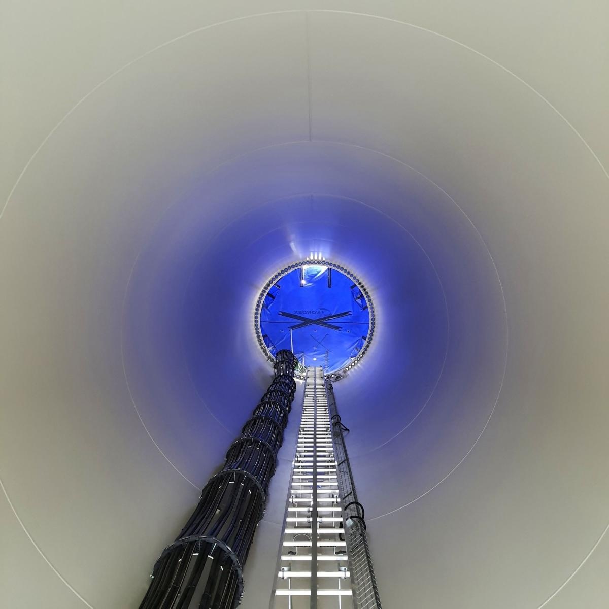 Zdjęcie w galerii na portalu naszraciborz.pl: Farma wiatrowa Racibórz. Pierwsze wiatraki już stoją [FOTO] wiadomości z regionu