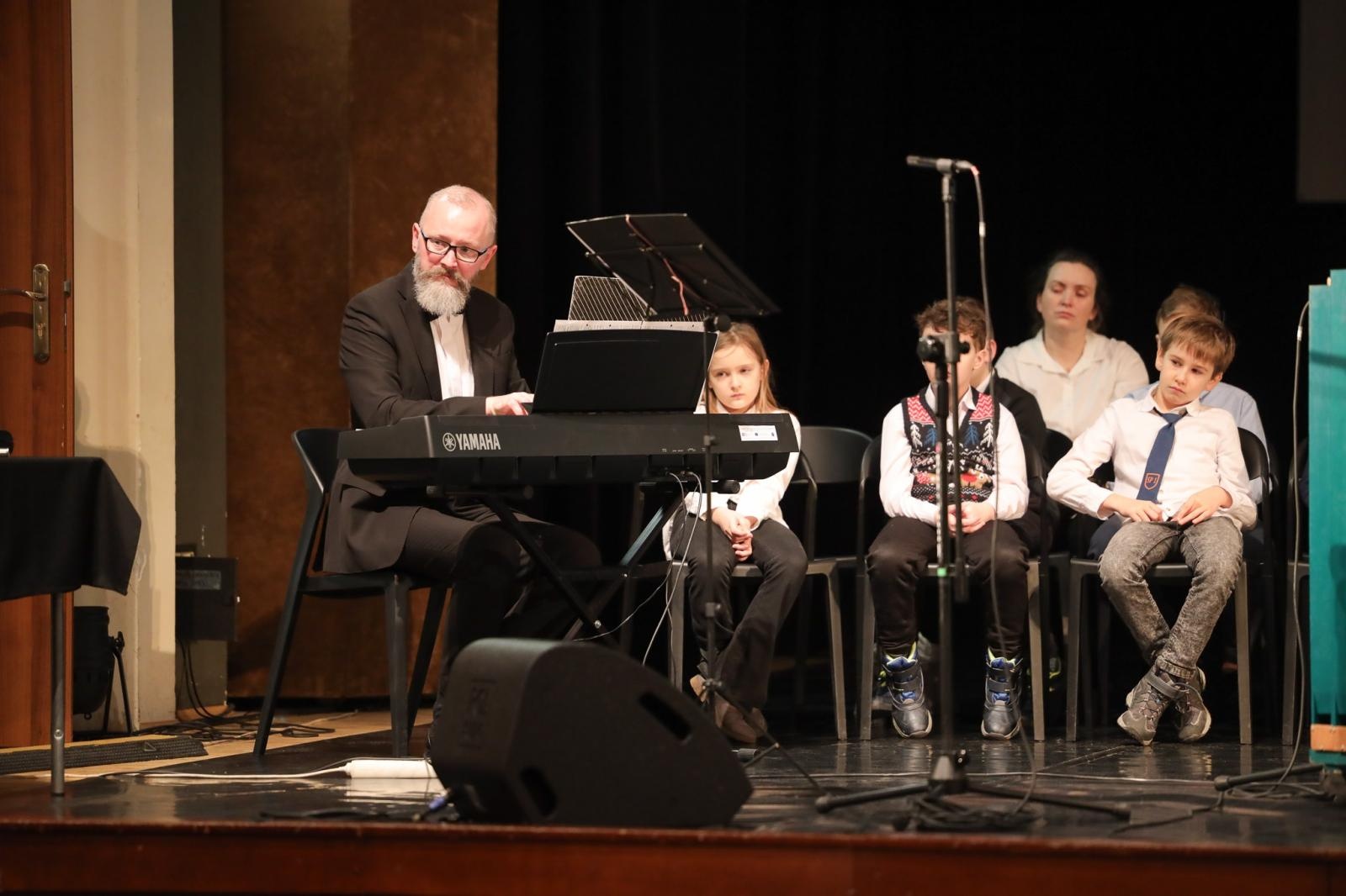 Zdjęcie w galerii na portalu naszraciborz.pl: Muzyka dawna na koncertach umuzykalniających w RCK wiadomości z regionu