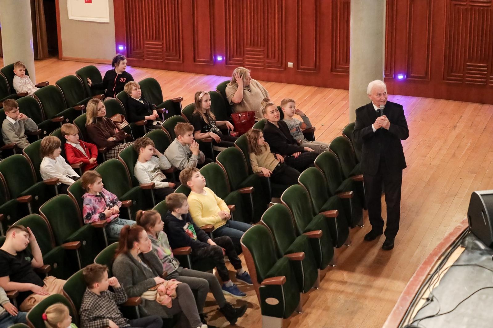 Zdjęcie w galerii na portalu naszraciborz.pl: Muzyka dawna na koncertach umuzykalniających w RCK wiadomości z regionu