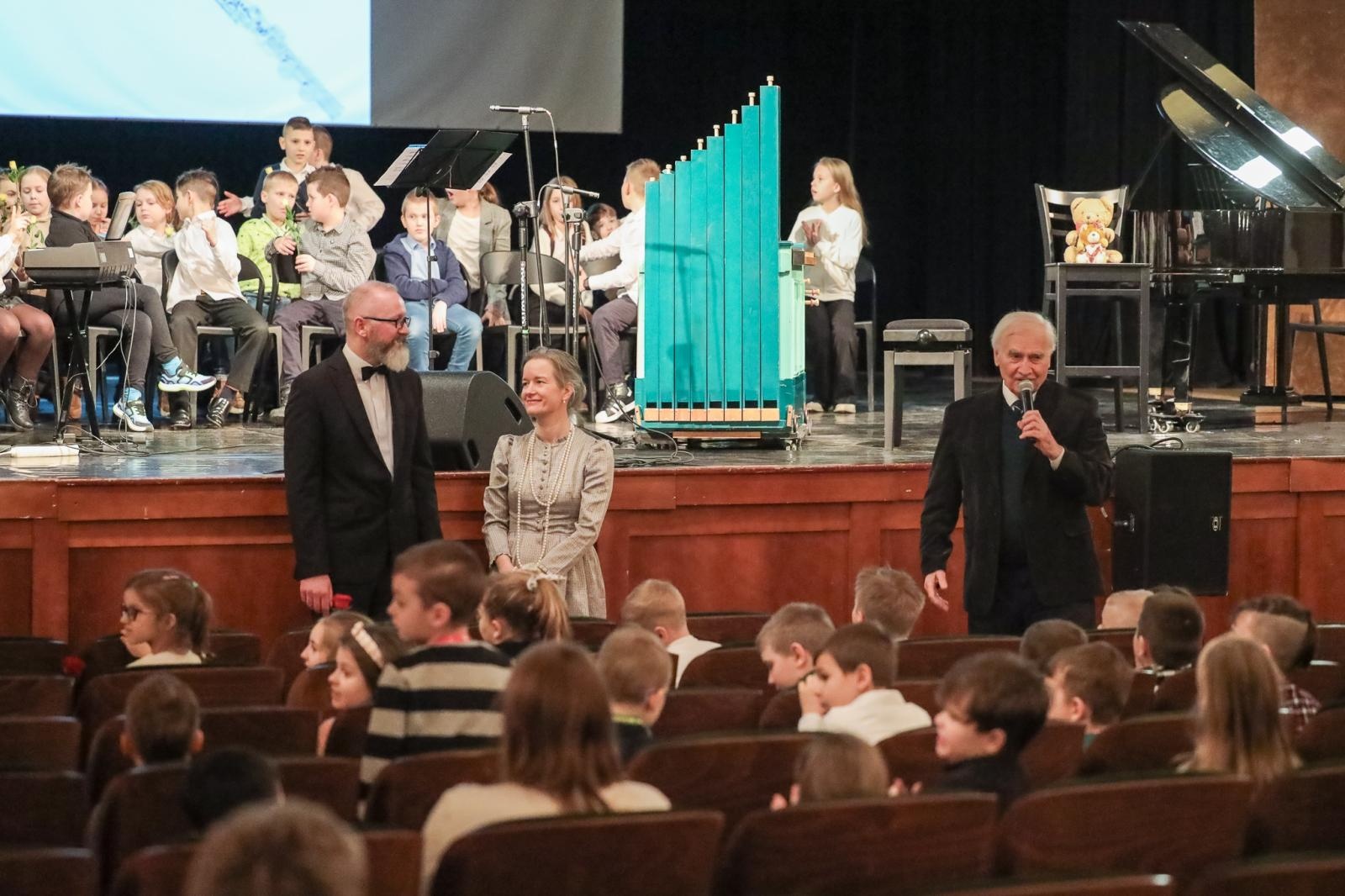 Zdjęcie w galerii na portalu naszraciborz.pl: Muzyka dawna na koncertach umuzykalniających w RCK wiadomości z regionu