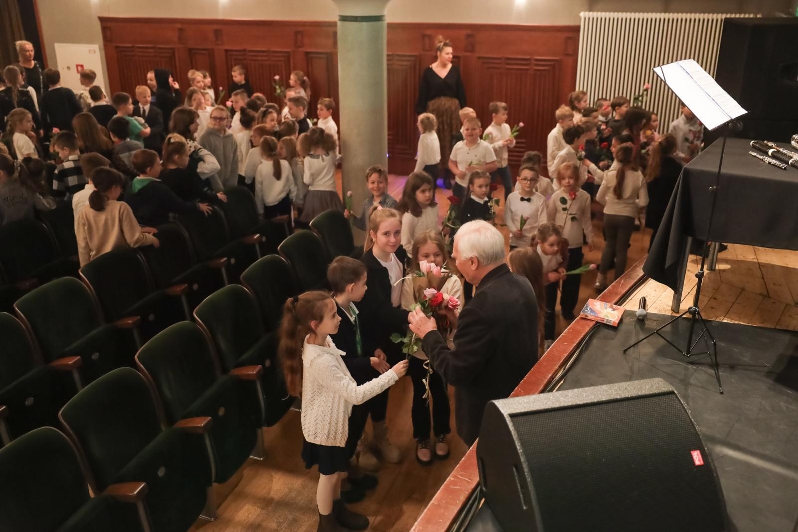 Zdjęcie w galerii na portalu naszraciborz.pl: Muzyka dawna na koncertach umuzykalniających w RCK wiadomości z regionu