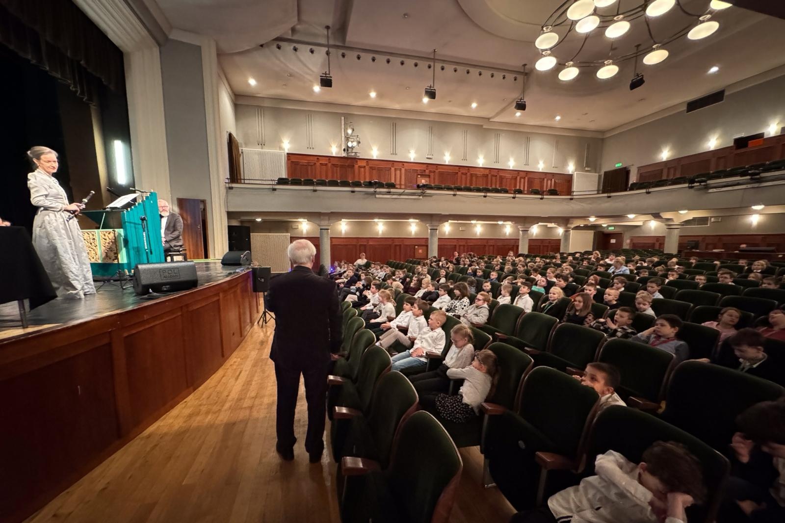 Zdjęcie w galerii na portalu naszraciborz.pl: Muzyka dawna na koncertach umuzykalniających w RCK wiadomości z regionu
