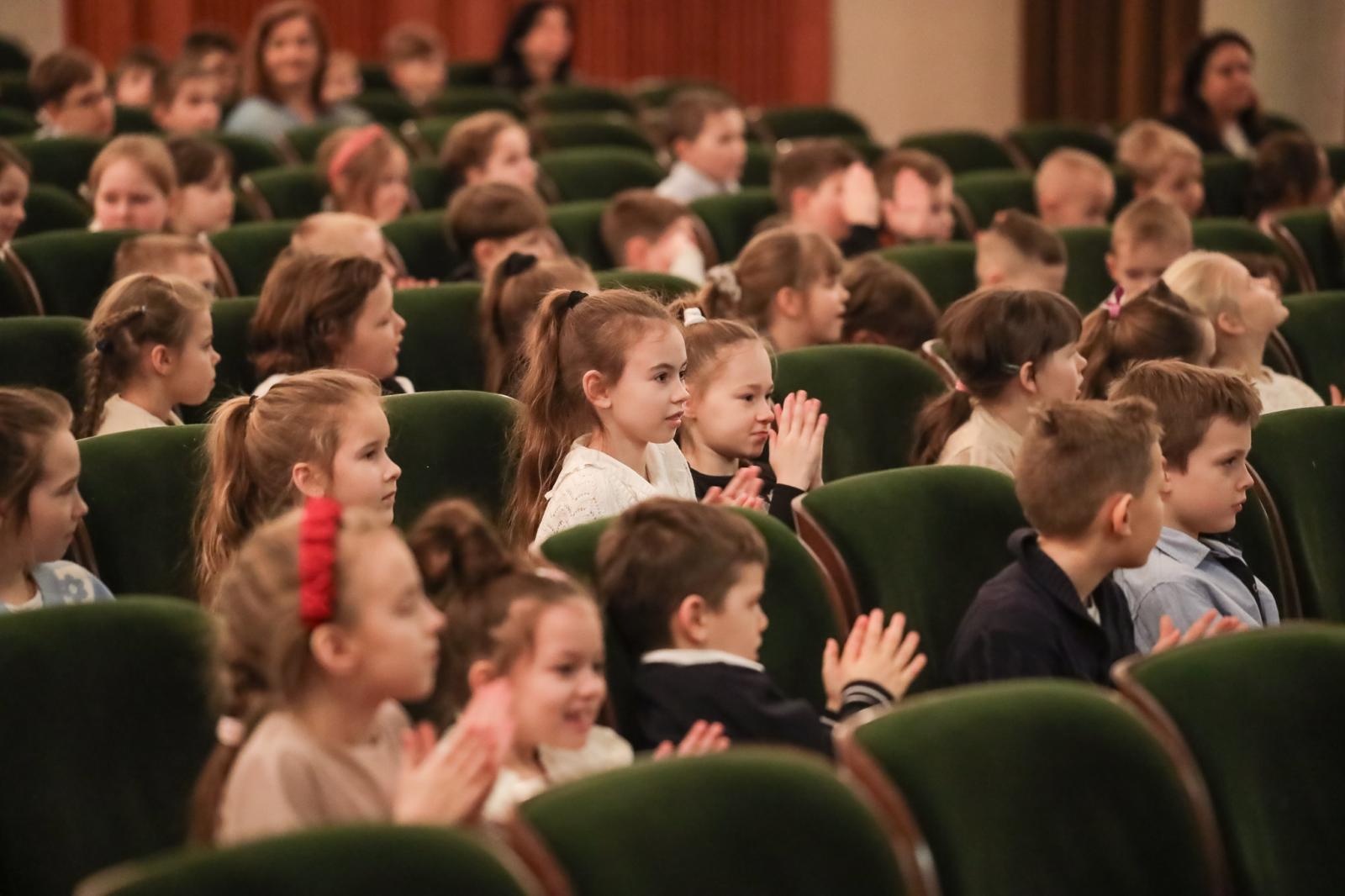 Zdjęcie w galerii na portalu naszraciborz.pl: Muzyka dawna na koncertach umuzykalniających w RCK wiadomości z regionu