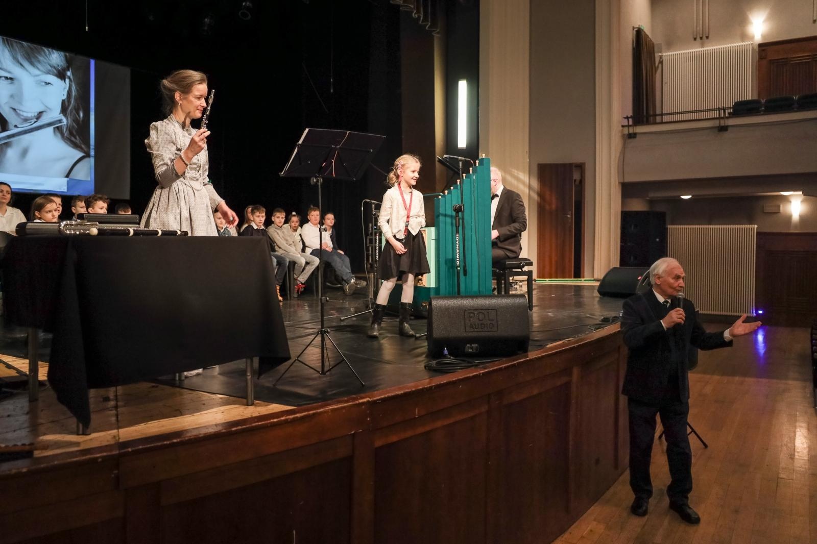 Zdjęcie w galerii na portalu naszraciborz.pl: Muzyka dawna na koncertach umuzykalniających w RCK wiadomości z regionu