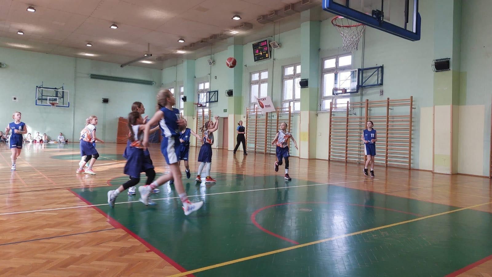 Zdjęcie w galerii na portalu naszraciborz.pl: Koszykarki Minibasketball Racibórz na podium Bochnia Cup wiadomości z regionu