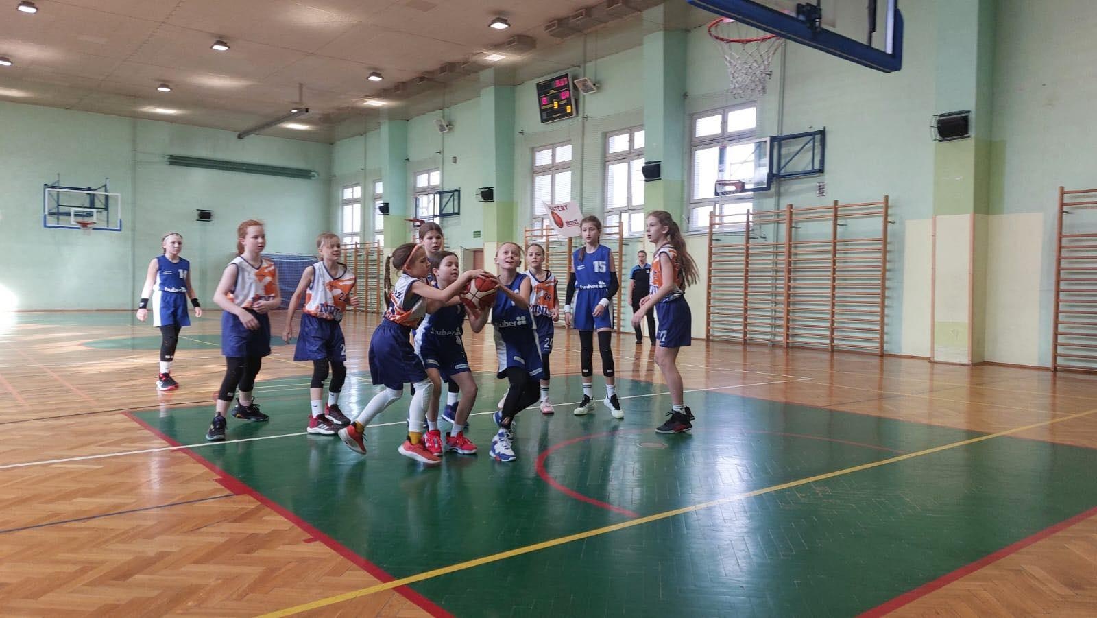 Zdjęcie w galerii na portalu naszraciborz.pl: Koszykarki Minibasketball Racibórz na podium Bochnia Cup wiadomości z regionu