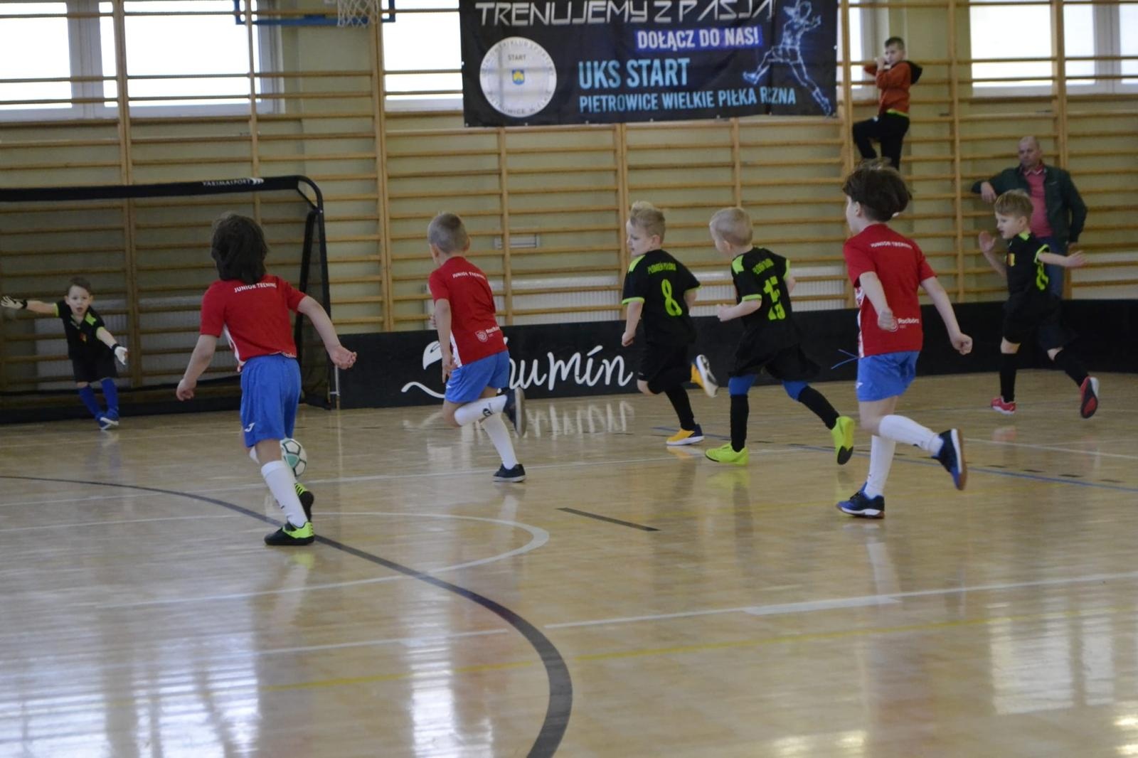 Zdjęcie w galerii na portalu naszraciborz.pl: Charytatywny turniej piłkarski w Pietrowicach Wielkich [FOTO] wiadomości z regionu