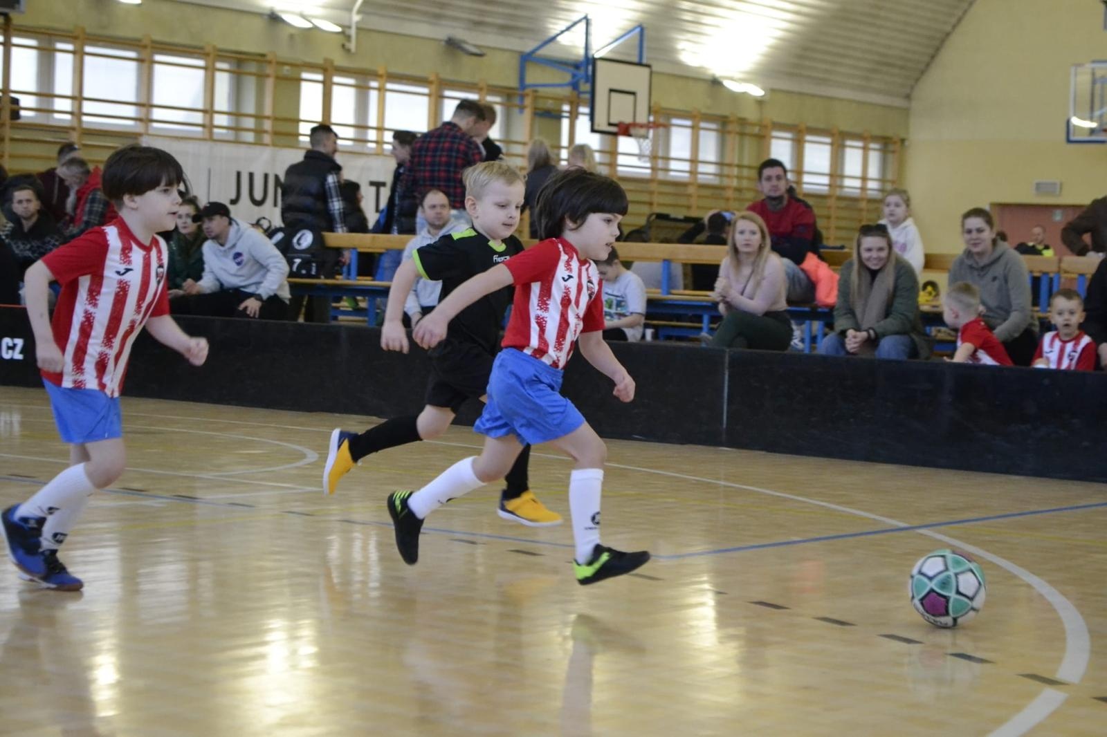 Zdjęcie w galerii na portalu naszraciborz.pl: Charytatywny turniej piłkarski w Pietrowicach Wielkich [FOTO] wiadomości z regionu