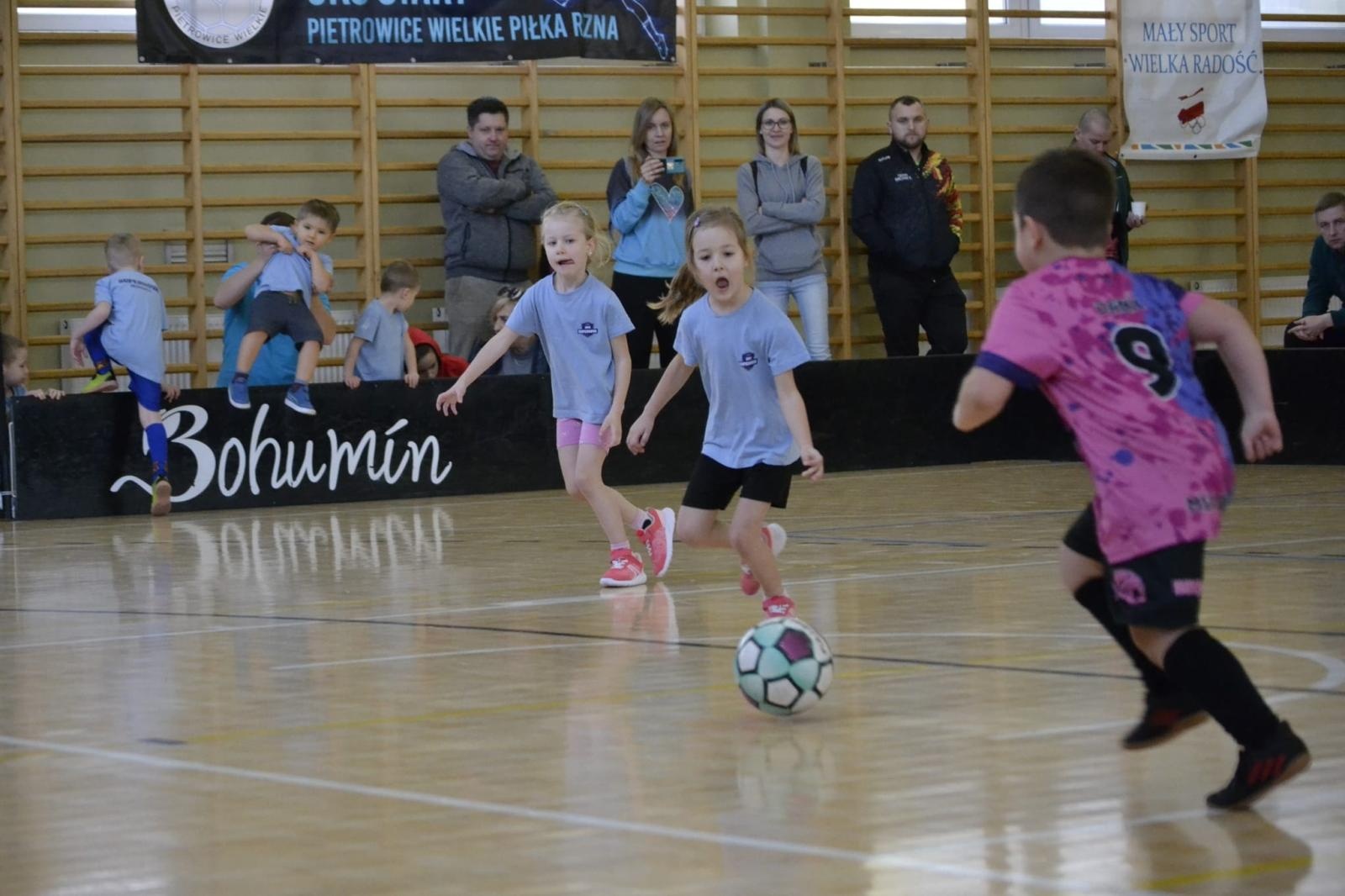 Zdjęcie w galerii na portalu naszraciborz.pl: Charytatywny turniej piłkarski w Pietrowicach Wielkich [FOTO] wiadomości z regionu