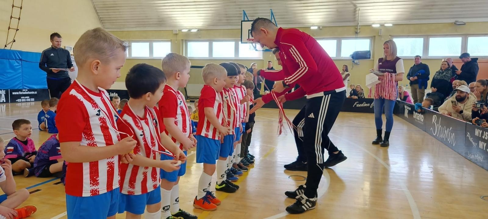 Zdjęcie w galerii na portalu naszraciborz.pl: Charytatywny turniej piłkarski w Pietrowicach Wielkich [FOTO] wiadomości z regionu