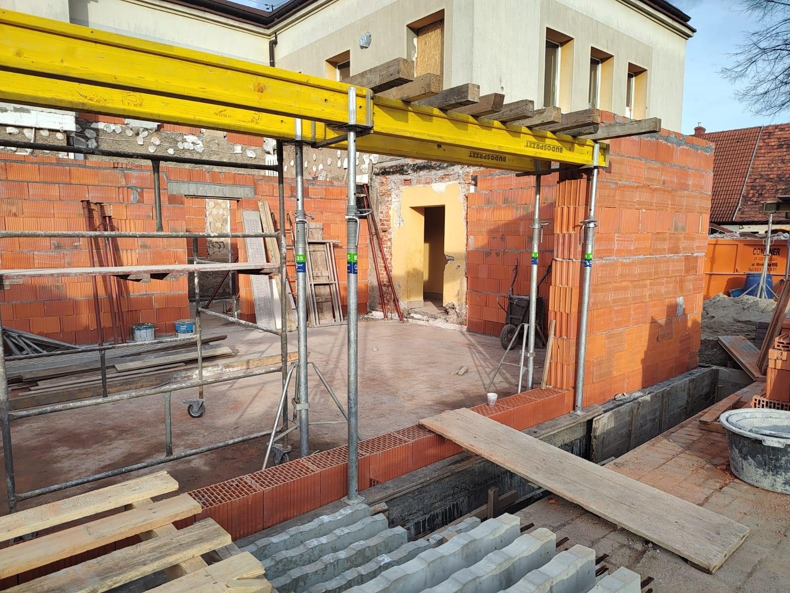 Zdjęcie w galerii na portalu naszraciborz.pl: Trwa rozbudowa żłobka przy ulicy Słonecznej wiadomości z regionu