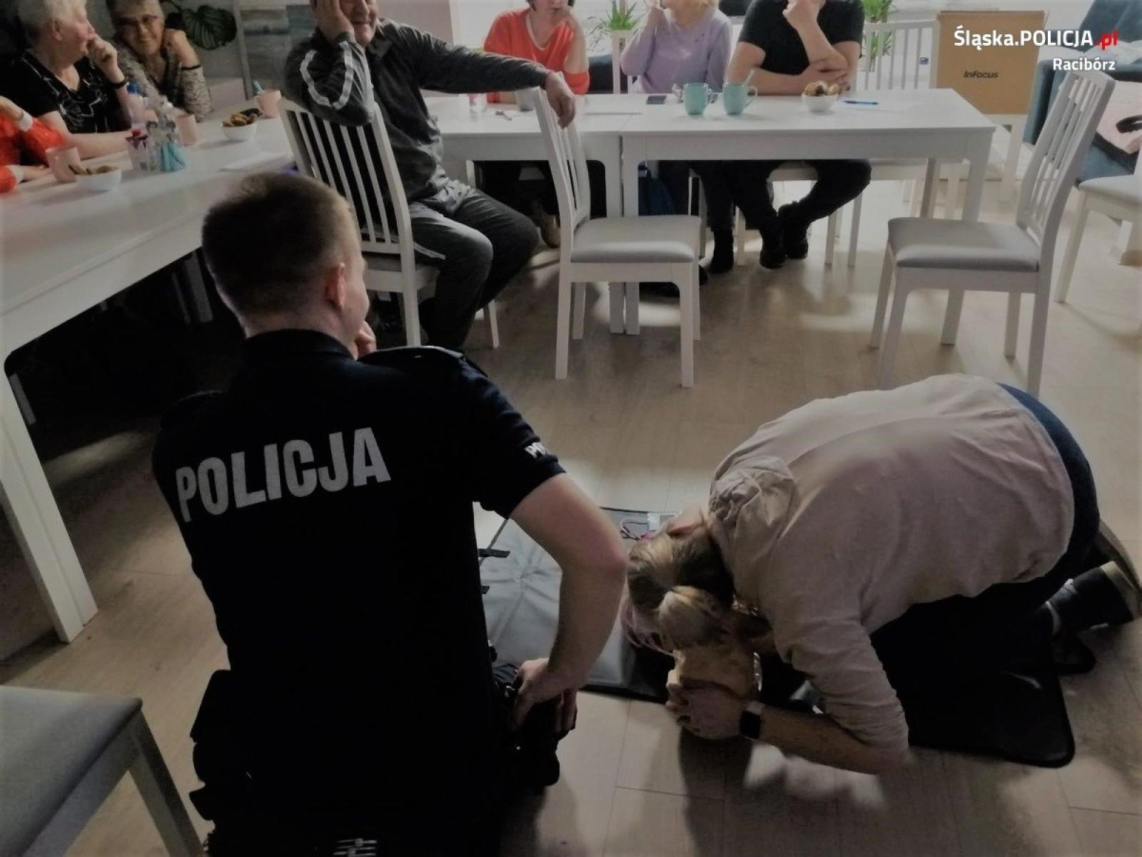 Zdjęcie w galerii na portalu naszraciborz.pl: Seniorzy też potrafią udzielać pierwszej pomocy wiadomości z regionu