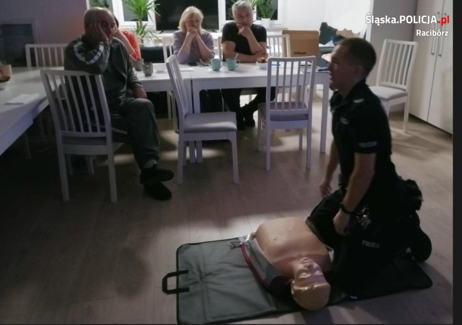 Zdjęcie w galerii na portalu naszraciborz.pl: Seniorzy też potrafią udzielać pierwszej pomocy wiadomości z regionu