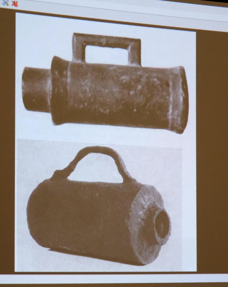 Zdjęcie w galerii na portalu naszraciborz.pl: Muzeum w Raciborzu pokazało kolekcję swojej broni wiadomości z regionu