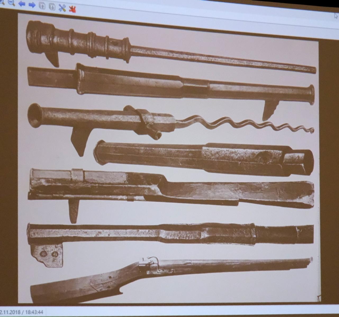 Zdjęcie w galerii na portalu naszraciborz.pl: Muzeum w Raciborzu pokazało kolekcję swojej broni wiadomości z regionu