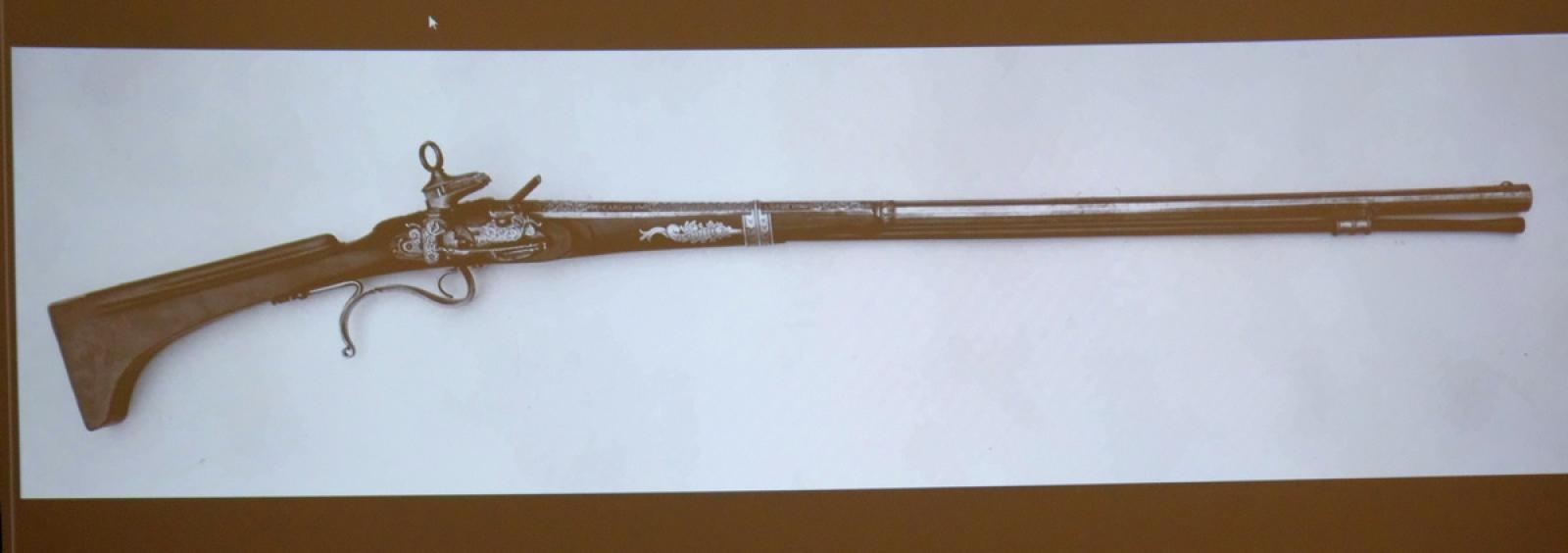 Zdjęcie w galerii na portalu naszraciborz.pl: Muzeum w Raciborzu pokazało kolekcję swojej broni wiadomości z regionu