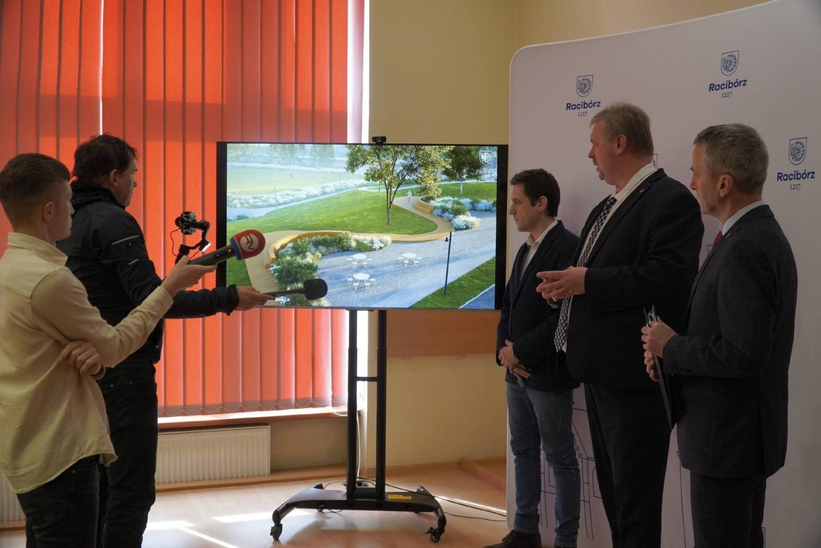 Zdjęcie w galerii na portalu naszraciborz.pl: Wielki miś nie w tym roku. Miasto chce na co innego wydać pieniądze z Polskiego Ładu wiadomości z regionu