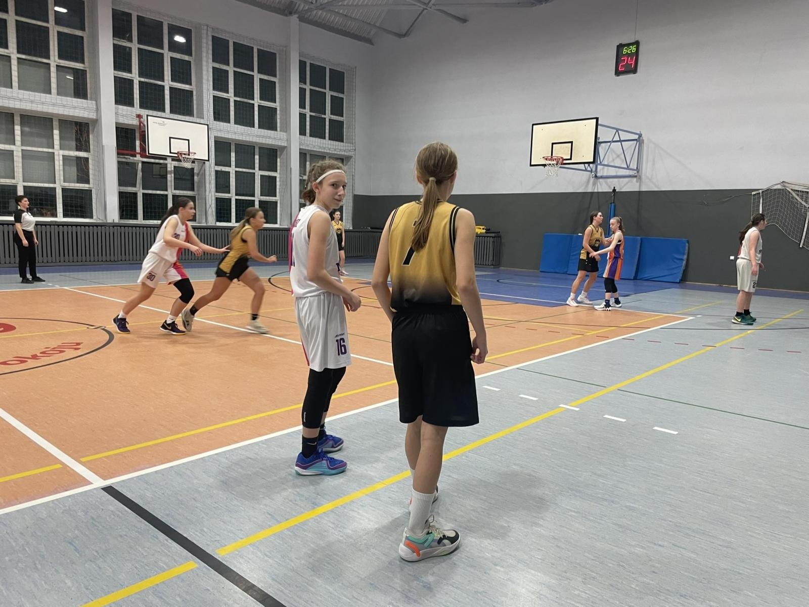 Zdjęcie w galerii na portalu naszraciborz.pl: Kadetki Minibasketball Racibórz bezlitosne dla ekipy z Gliwic wiadomości z regionu