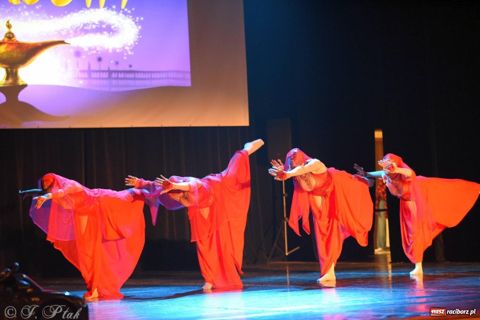 Zdjęcie w galerii na portalu naszraciborz.pl: SKAZA w Disney'owskiej odsłonie- widowisko taneczne wiadomości z regionu