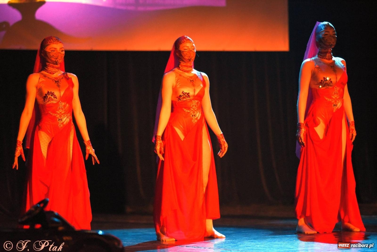 Zdjęcie w galerii na portalu naszraciborz.pl: SKAZA w Disney'owskiej odsłonie- widowisko taneczne wiadomości z regionu