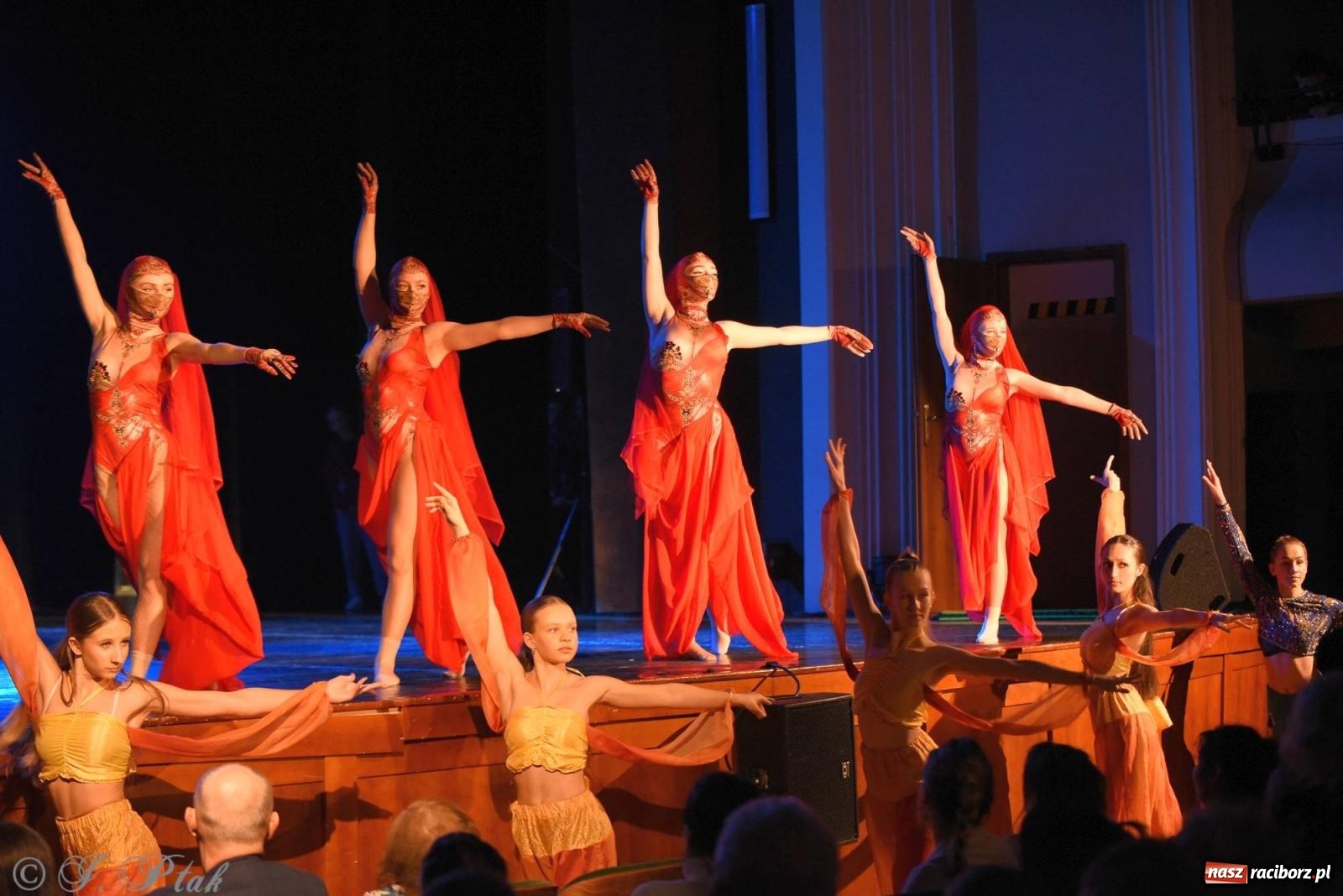 Zdjęcie w galerii na portalu naszraciborz.pl: SKAZA w Disney'owskiej odsłonie- widowisko taneczne wiadomości z regionu