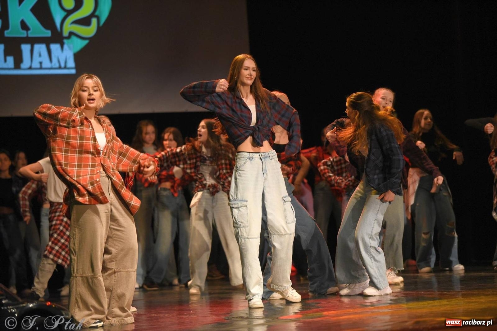 Zdjęcie w galerii na portalu naszraciborz.pl: SKAZA w Disney'owskiej odsłonie- widowisko taneczne wiadomości z regionu