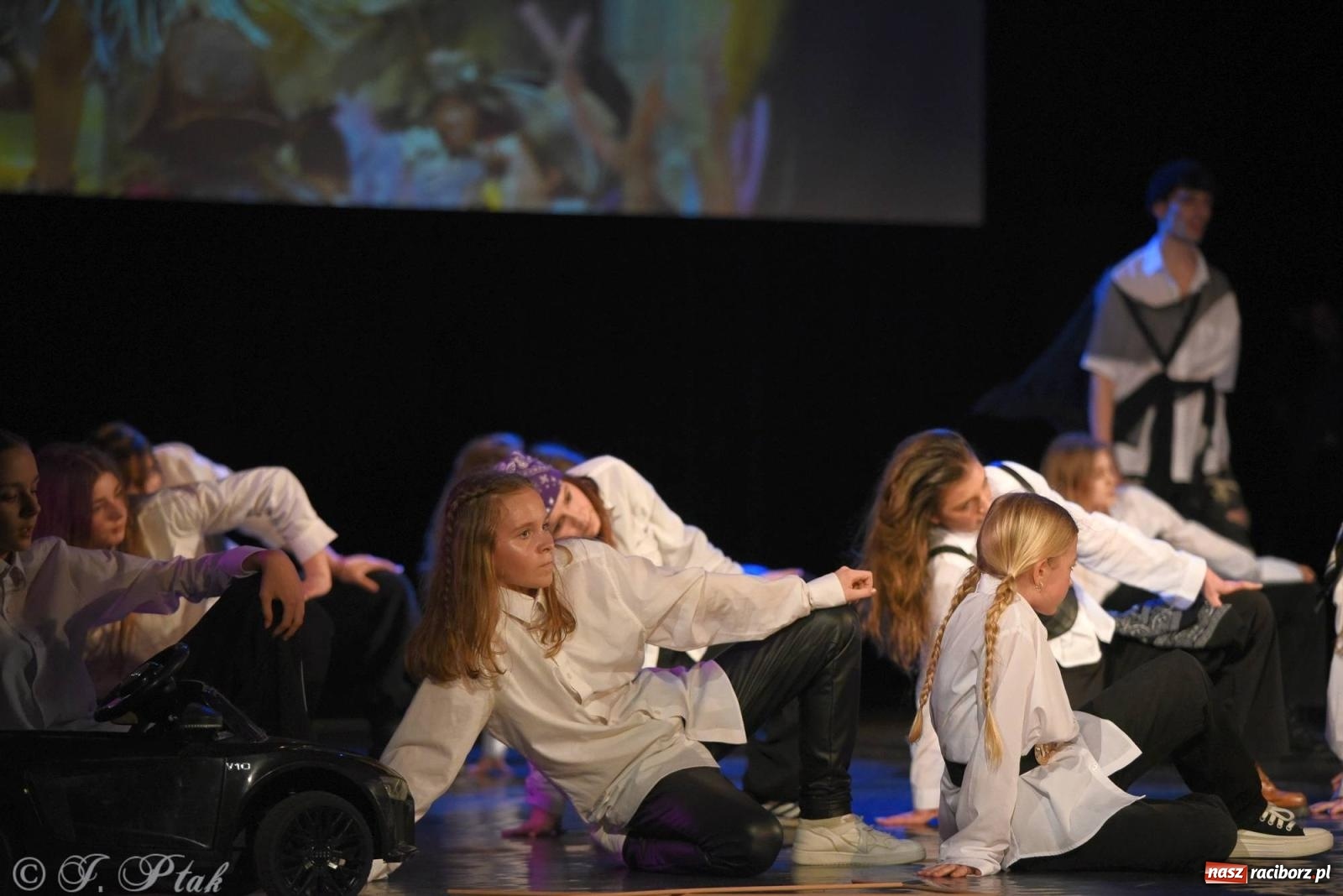 Zdjęcie w galerii na portalu naszraciborz.pl: SKAZA w Disney'owskiej odsłonie- widowisko taneczne wiadomości z regionu