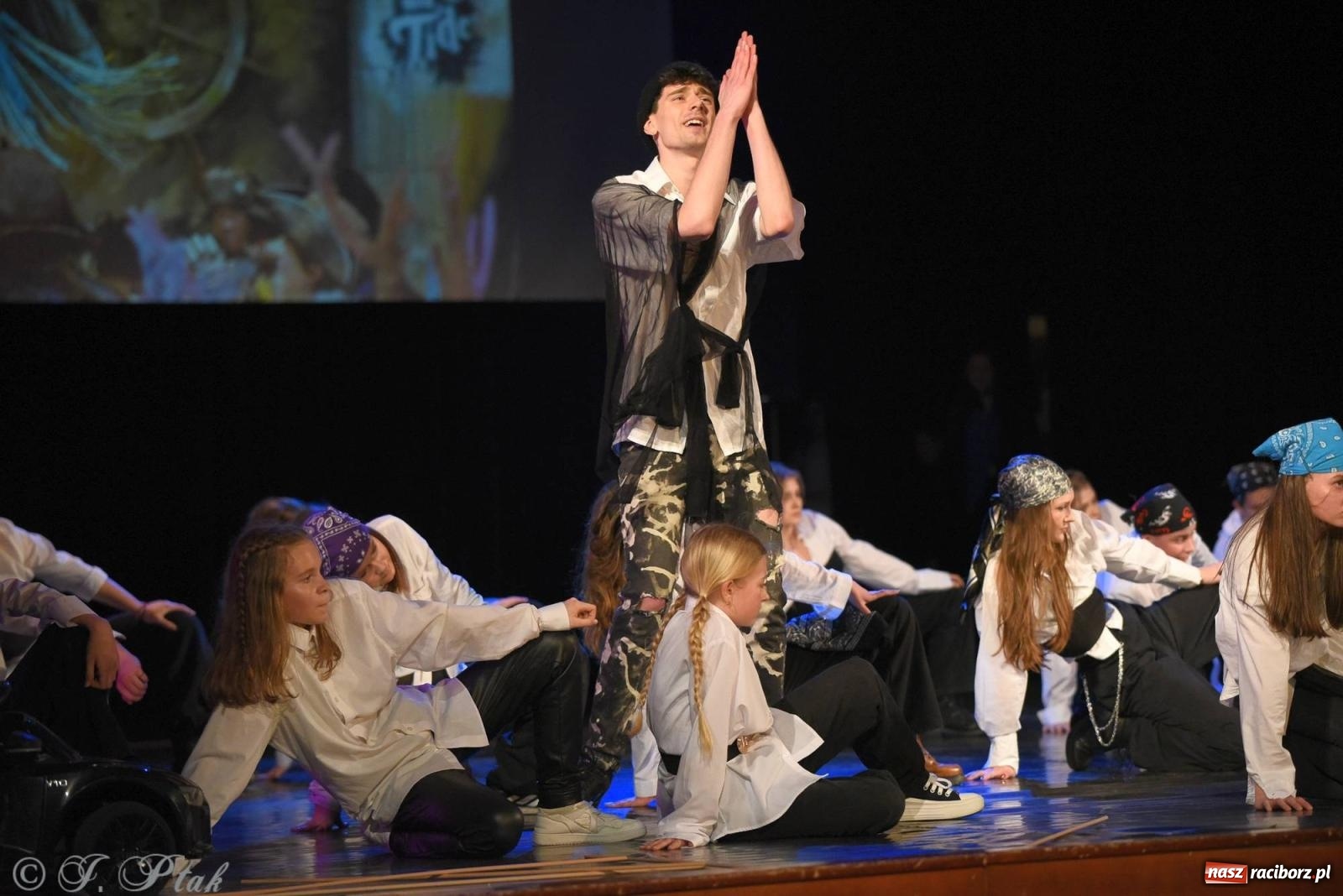 Zdjęcie w galerii na portalu naszraciborz.pl: SKAZA w Disney'owskiej odsłonie- widowisko taneczne wiadomości z regionu
