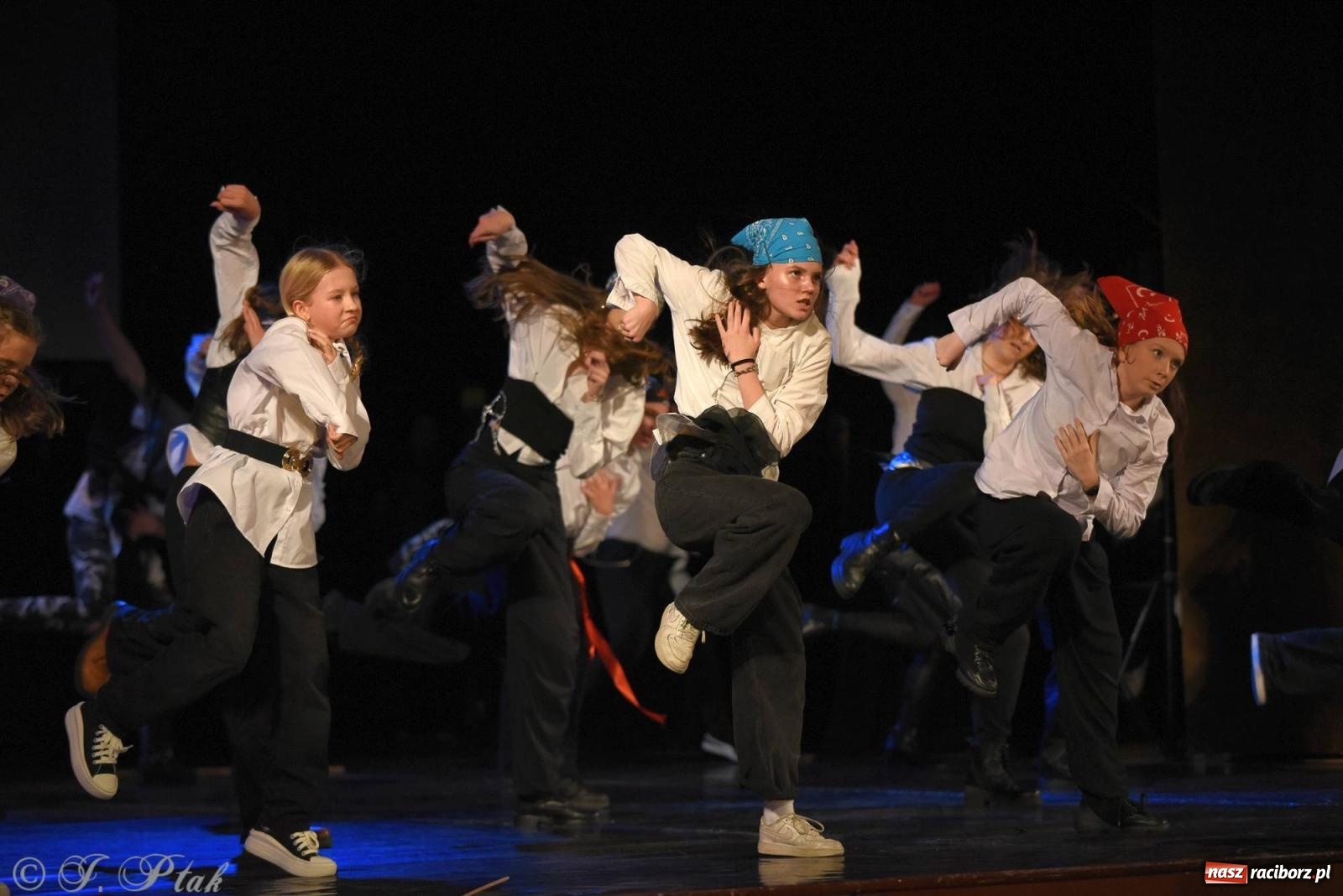 Zdjęcie w galerii na portalu naszraciborz.pl: SKAZA w Disney'owskiej odsłonie- widowisko taneczne wiadomości z regionu