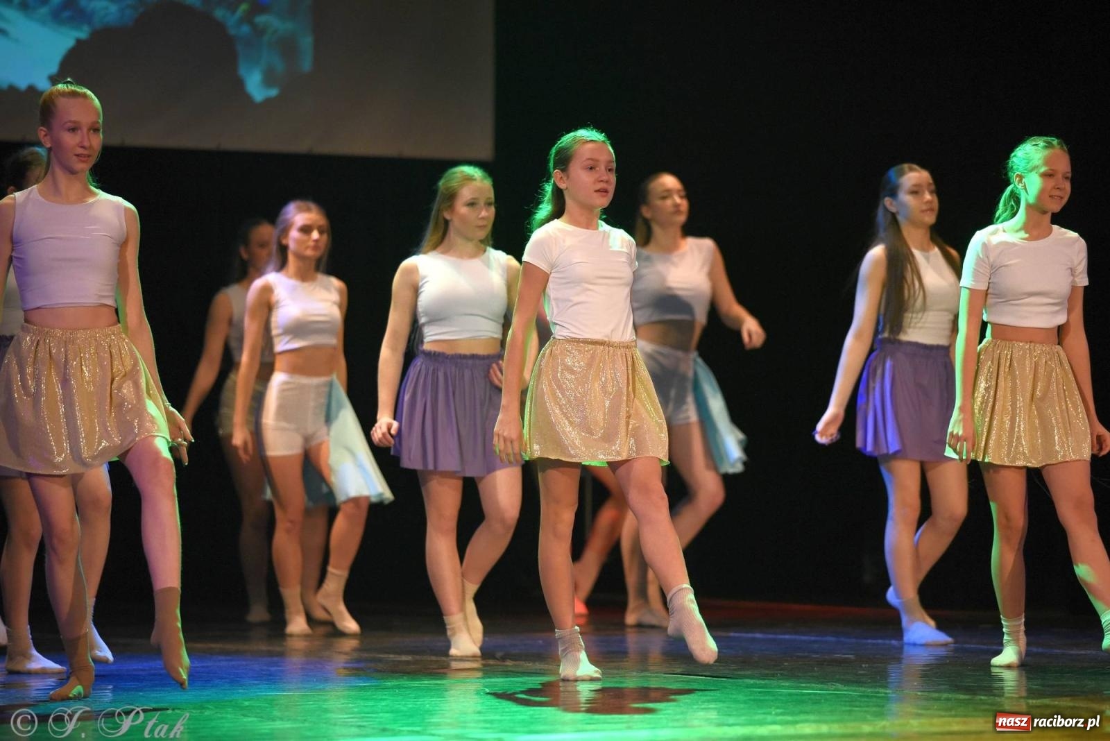 Zdjęcie w galerii na portalu naszraciborz.pl: SKAZA w Disney'owskiej odsłonie- widowisko taneczne wiadomości z regionu
