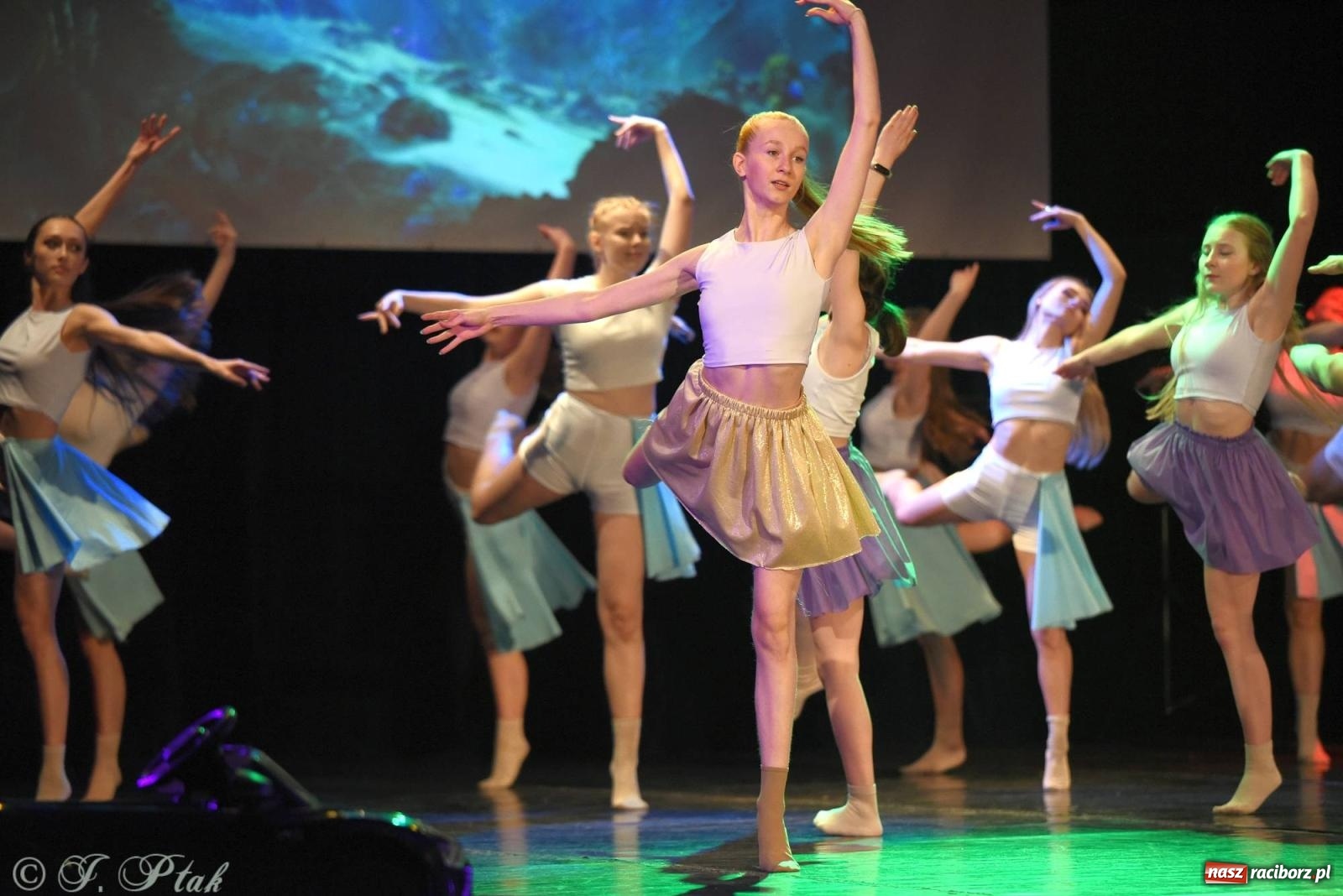 Zdjęcie w galerii na portalu naszraciborz.pl: SKAZA w Disney'owskiej odsłonie- widowisko taneczne wiadomości z regionu