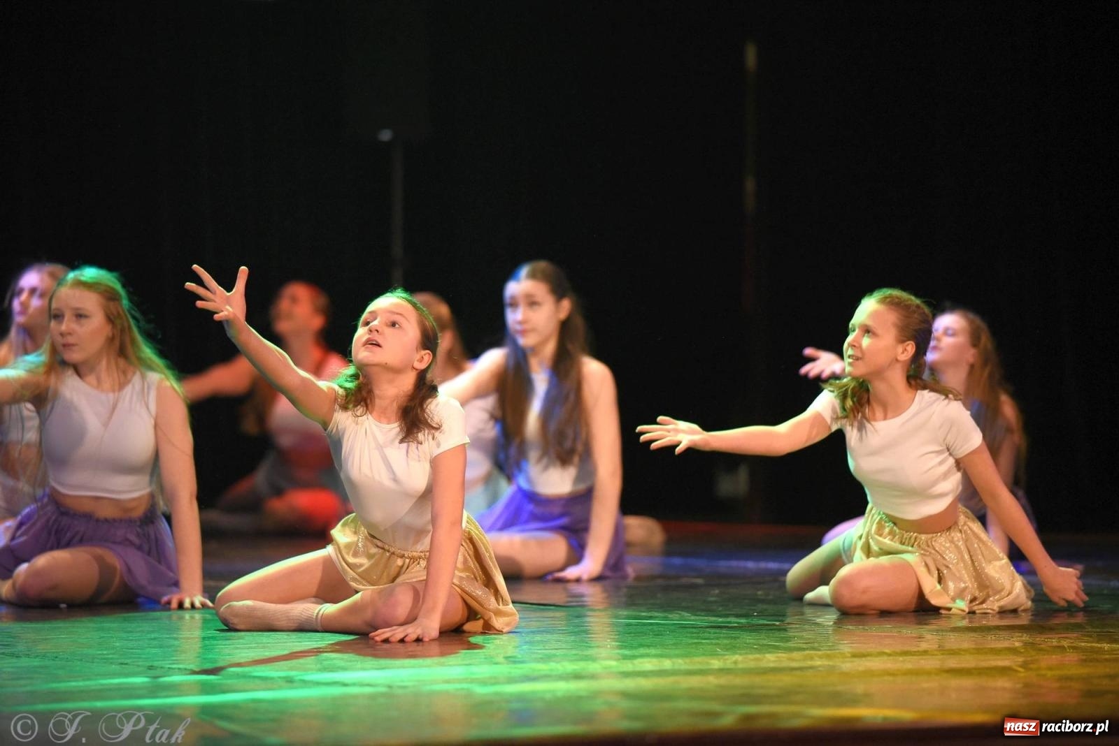 Zdjęcie w galerii na portalu naszraciborz.pl: SKAZA w Disney'owskiej odsłonie- widowisko taneczne wiadomości z regionu