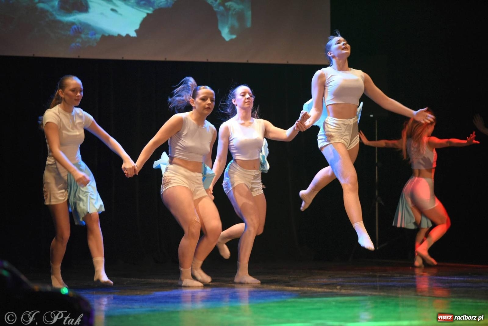 Zdjęcie w galerii na portalu naszraciborz.pl: SKAZA w Disney'owskiej odsłonie- widowisko taneczne wiadomości z regionu