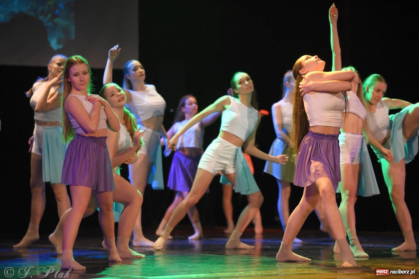 Zdjęcie w galerii na portalu naszraciborz.pl: SKAZA w Disney'owskiej odsłonie- widowisko taneczne wiadomości z regionu
