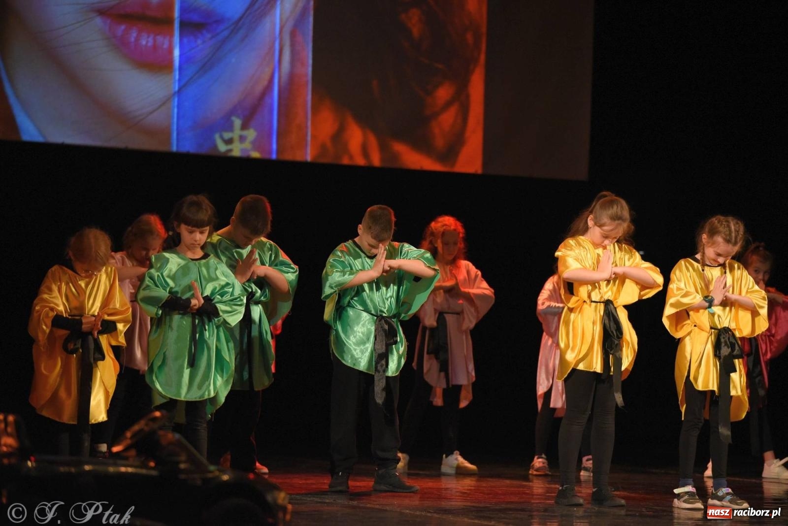 Zdjęcie w galerii na portalu naszraciborz.pl: SKAZA w Disney'owskiej odsłonie- widowisko taneczne wiadomości z regionu