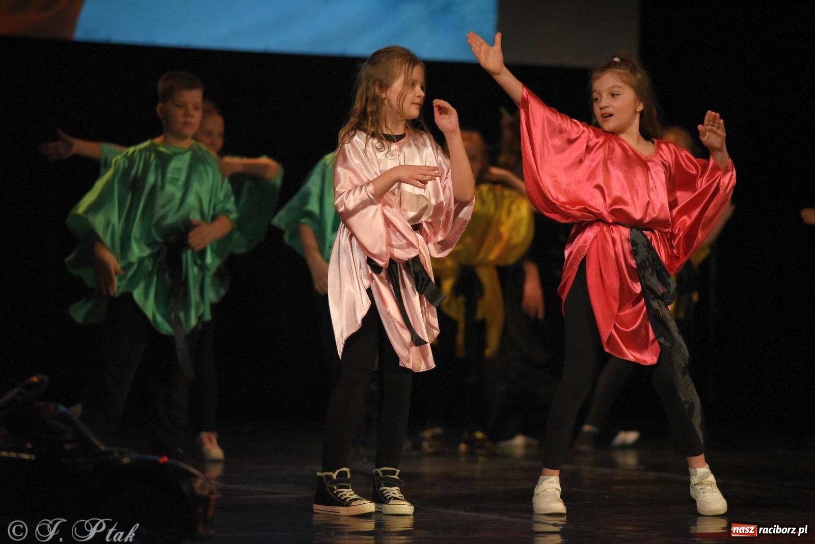 Zdjęcie w galerii na portalu naszraciborz.pl: SKAZA w Disney'owskiej odsłonie- widowisko taneczne wiadomości z regionu