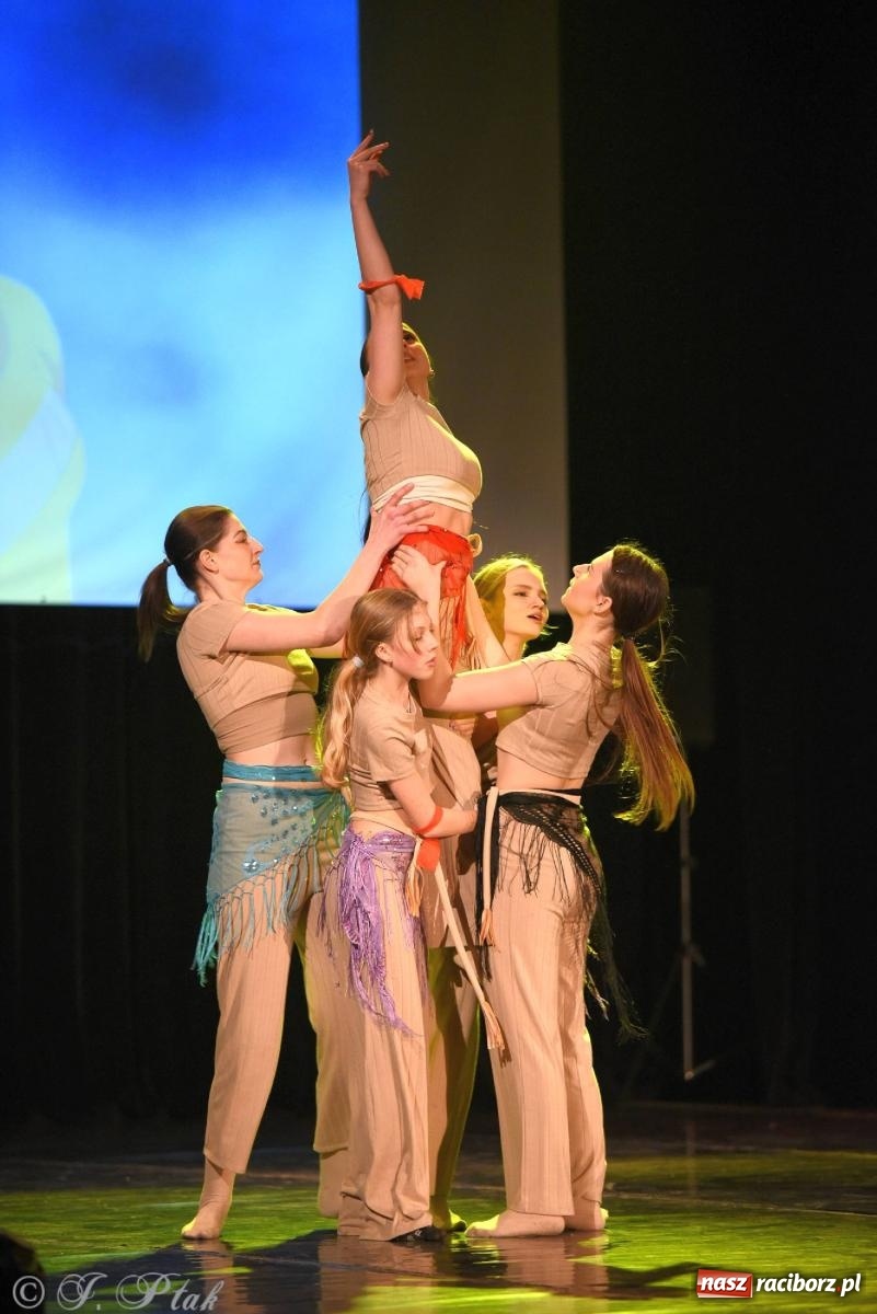 Zdjęcie w galerii na portalu naszraciborz.pl: SKAZA w Disney'owskiej odsłonie- widowisko taneczne wiadomości z regionu