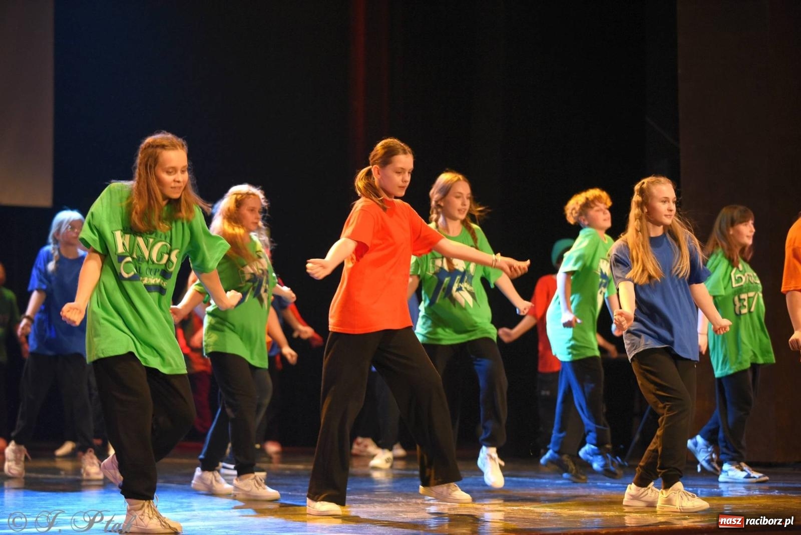 Zdjęcie w galerii na portalu naszraciborz.pl: SKAZA w Disney'owskiej odsłonie- widowisko taneczne wiadomości z regionu