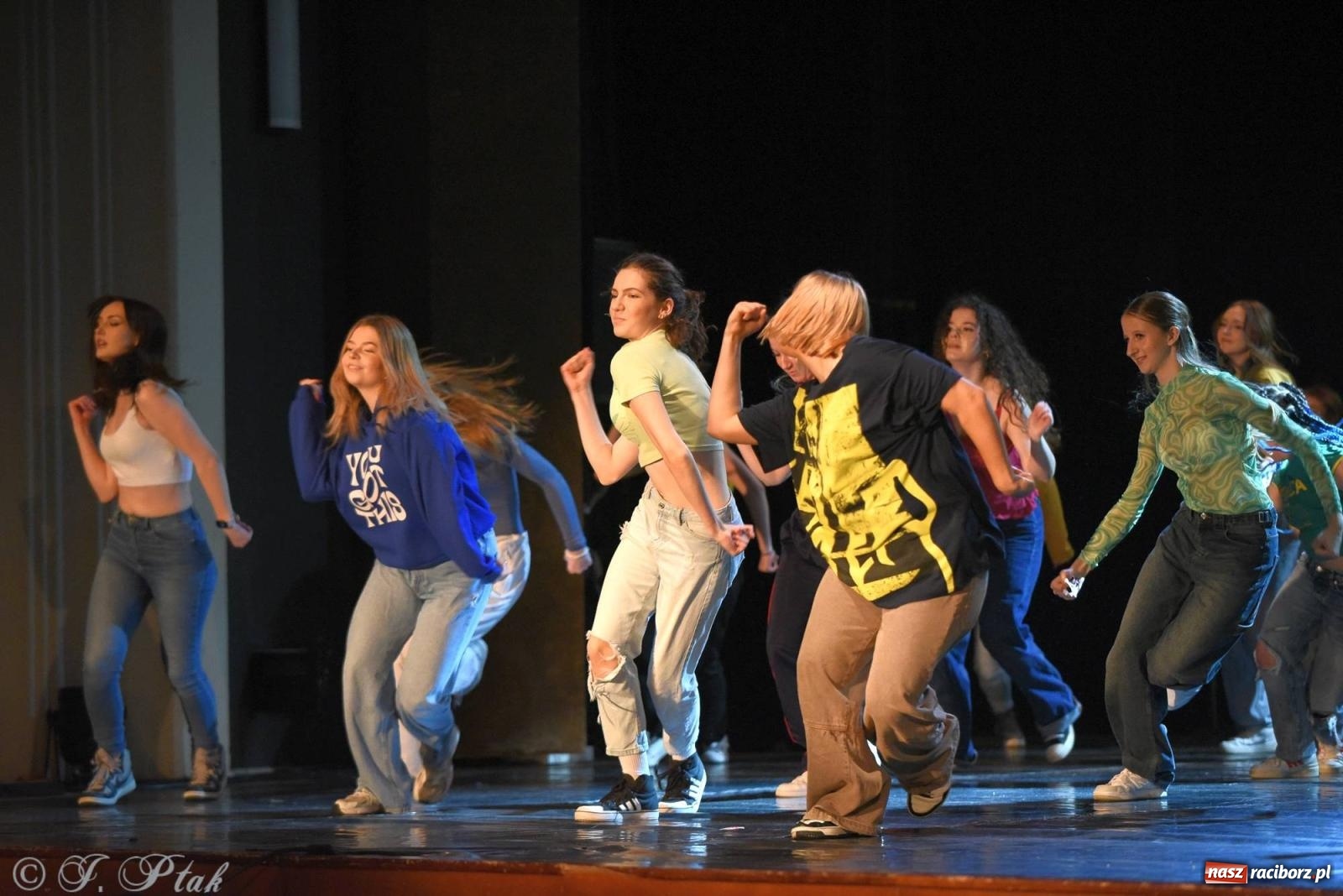 Zdjęcie w galerii na portalu naszraciborz.pl: SKAZA w Disney'owskiej odsłonie- widowisko taneczne wiadomości z regionu