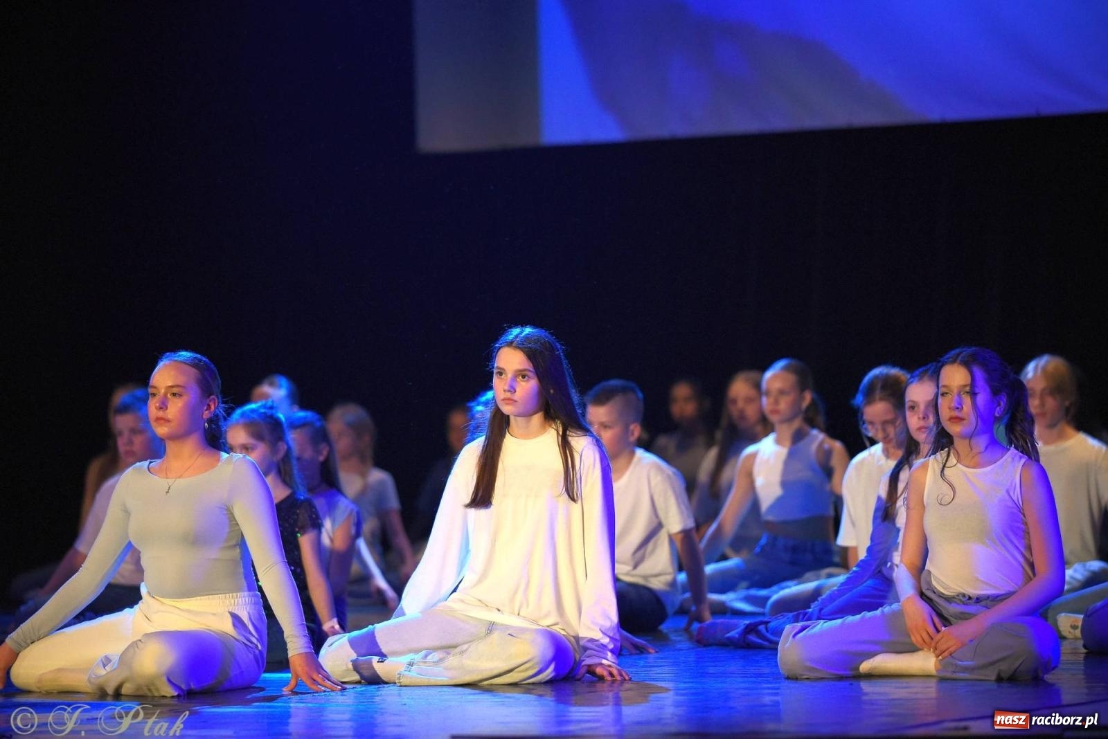 Zdjęcie w galerii na portalu naszraciborz.pl: SKAZA w Disney'owskiej odsłonie- widowisko taneczne wiadomości z regionu