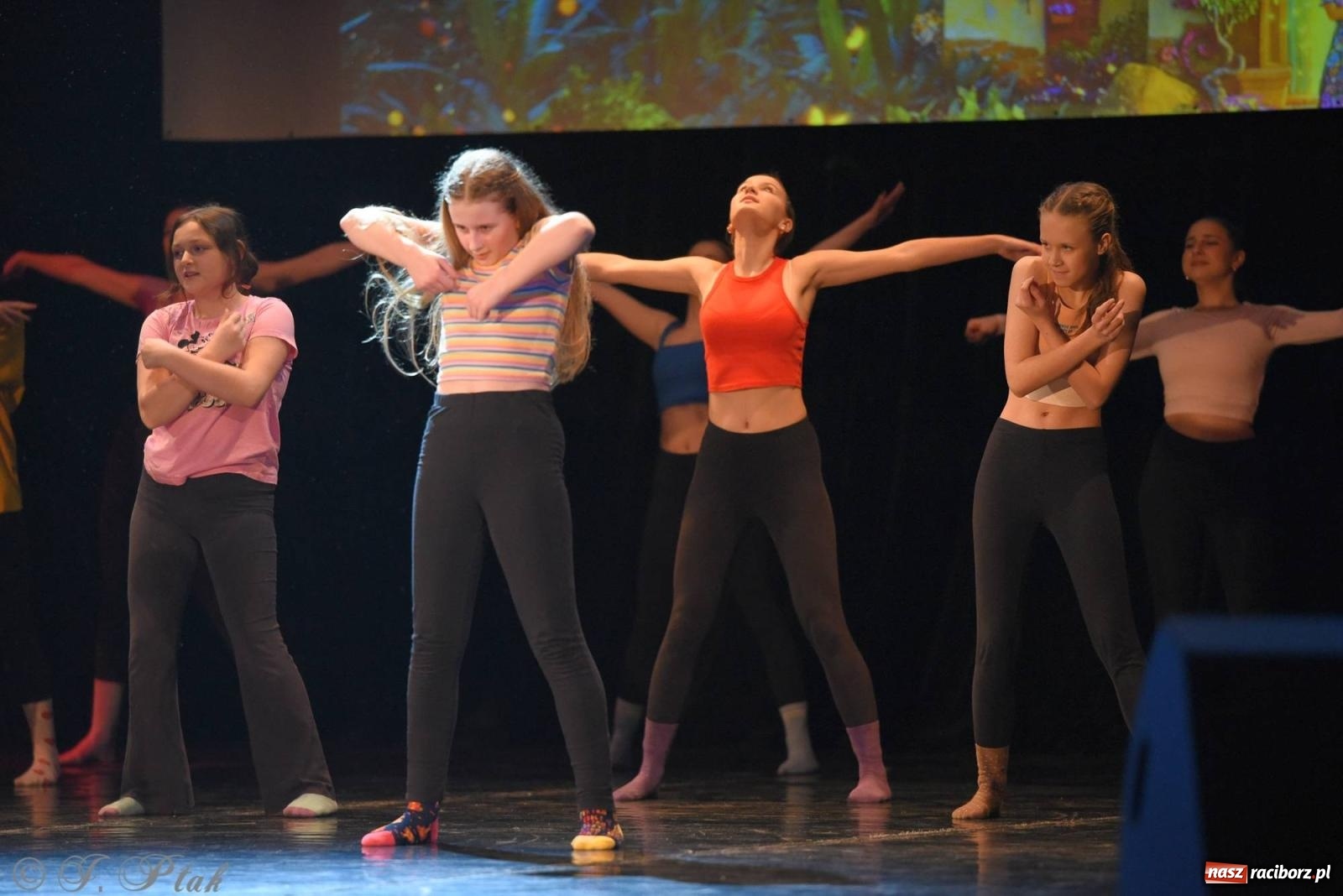 Zdjęcie w galerii na portalu naszraciborz.pl: SKAZA w Disney'owskiej odsłonie- widowisko taneczne wiadomości z regionu