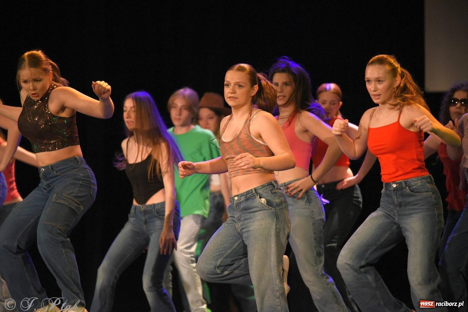 Zdjęcie w galerii na portalu naszraciborz.pl: SKAZA w Disney'owskiej odsłonie- widowisko taneczne wiadomości z regionu